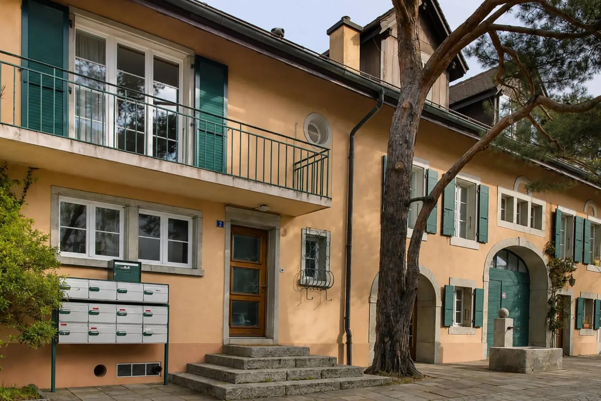 Charmant appartement de 3,5 pièces avec balcon à St-Sulpice