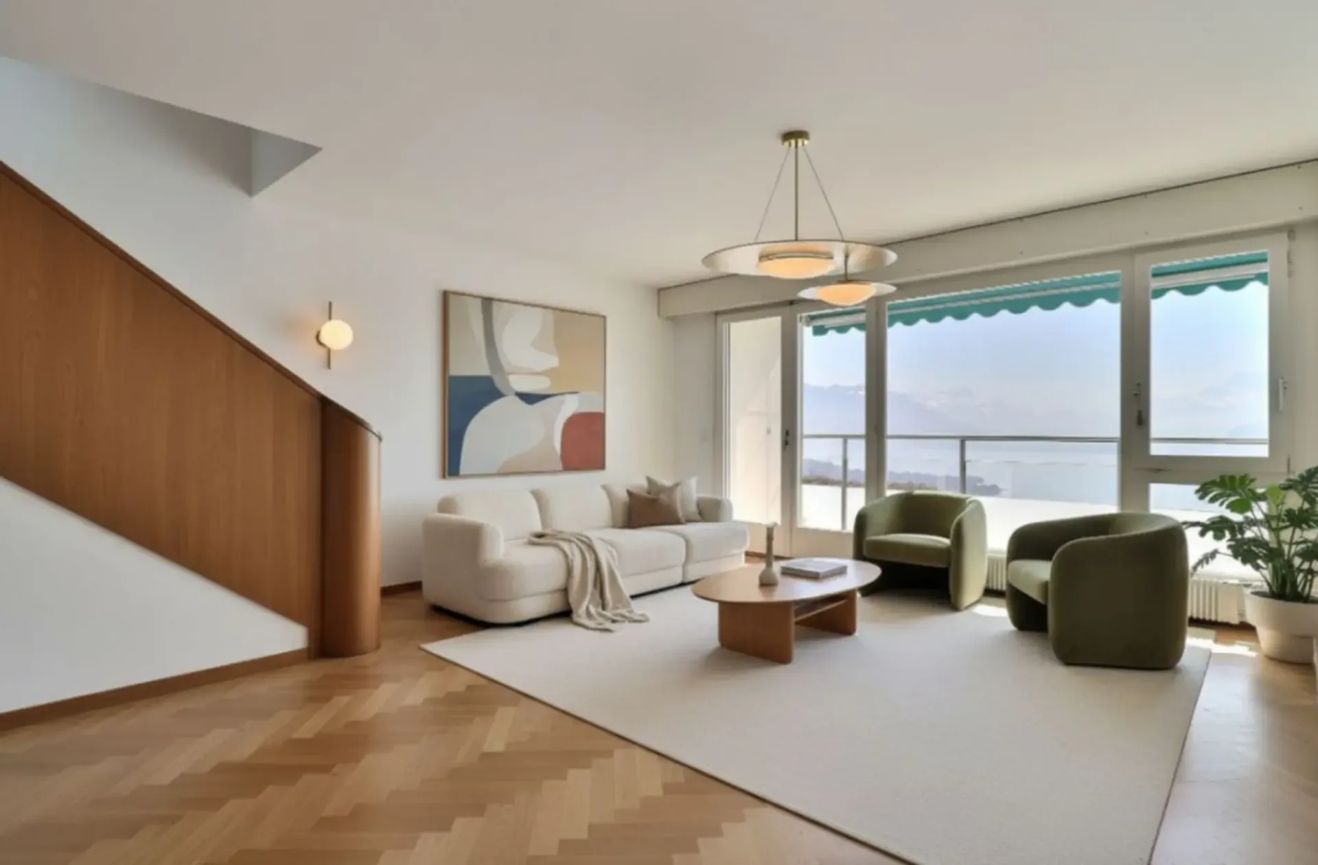 Duplex mit 3,5 Zimmern + Büro mit großem Potenzial und atemberaubendem Blick