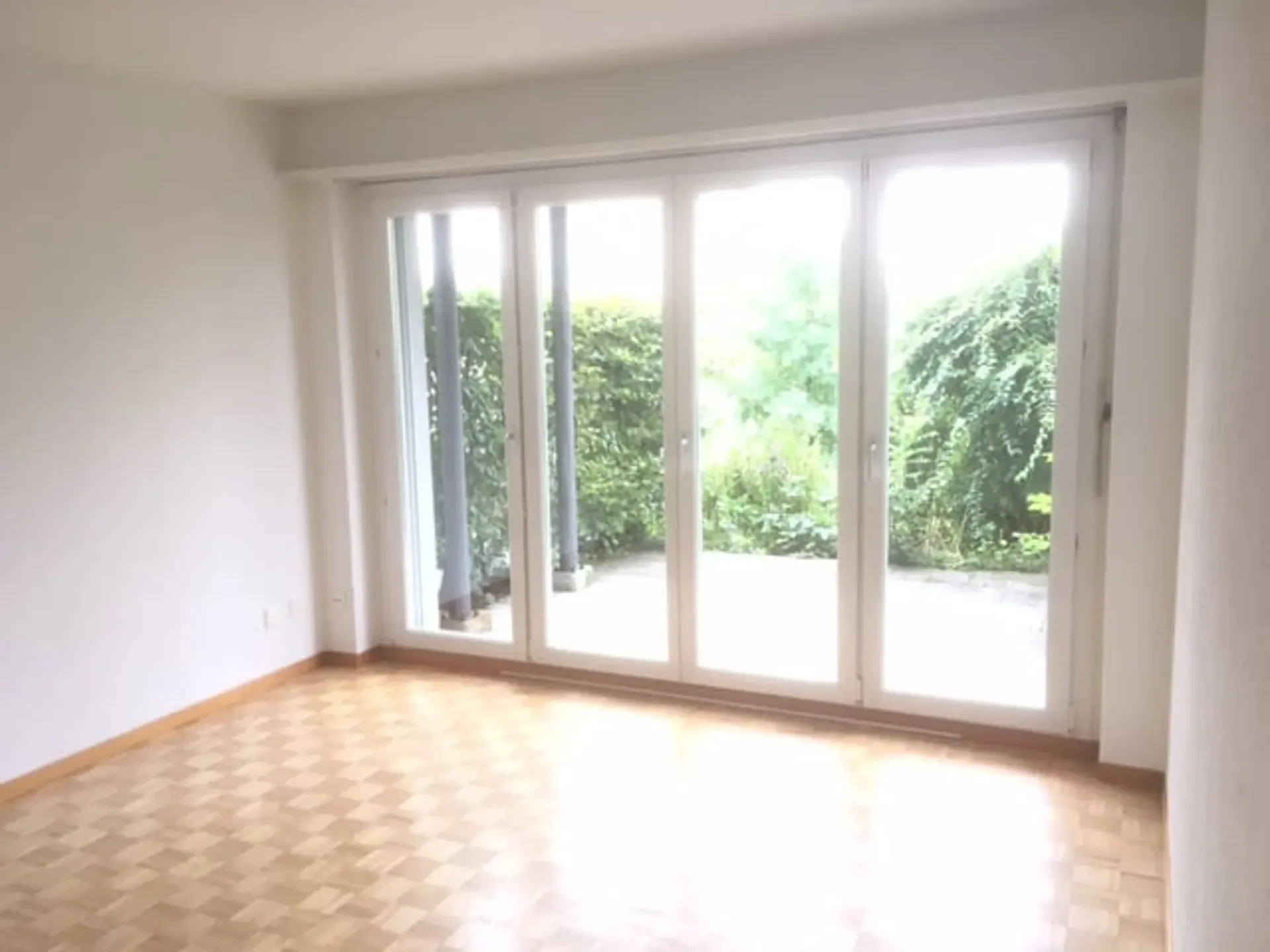 Appartamento di 2 locali luminoso con balcone a Zürich-Witikon