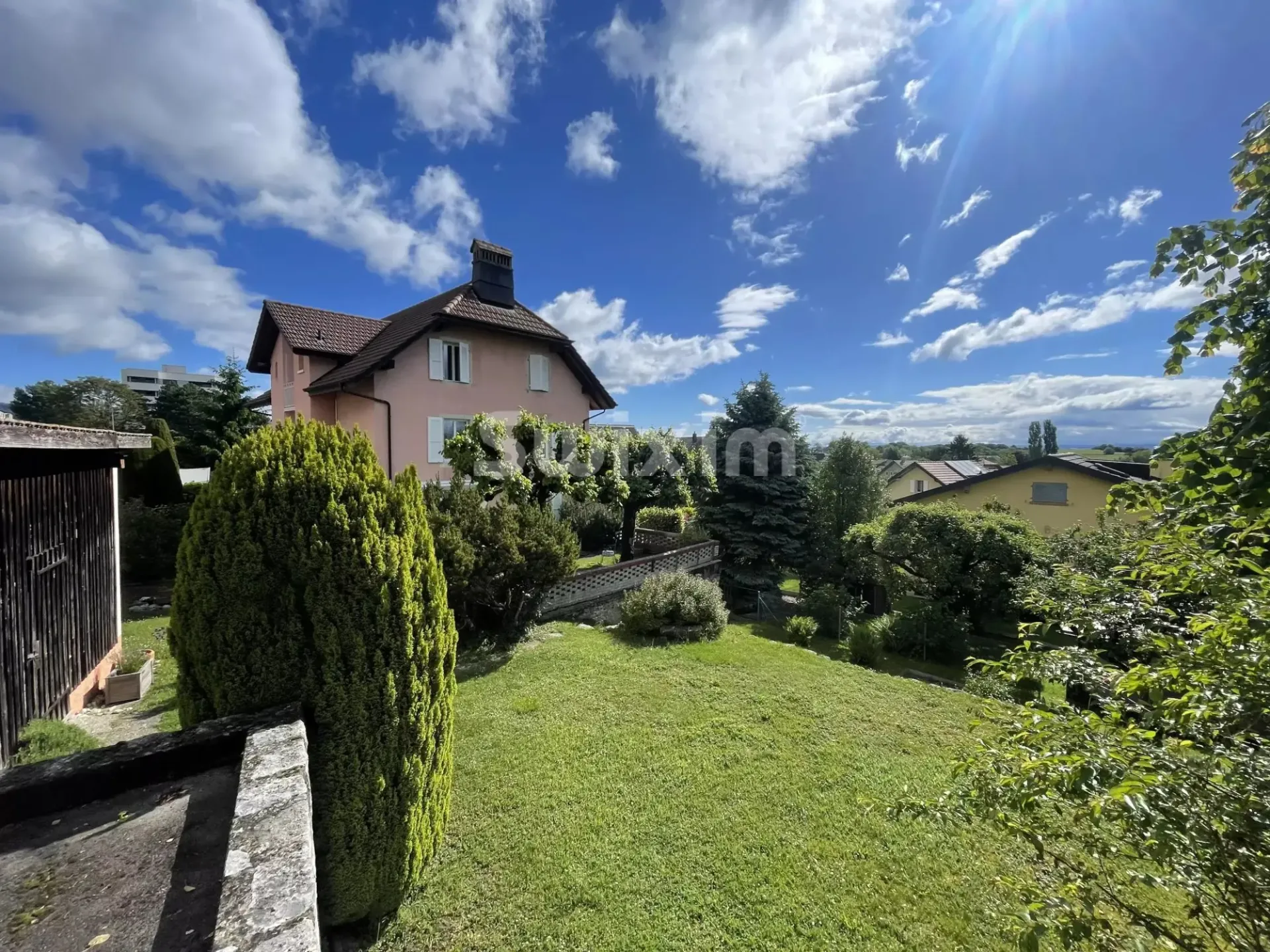 Einfamilienhaus mit 7 Zimmern, Garten, Blick auf die Alpen und den See
