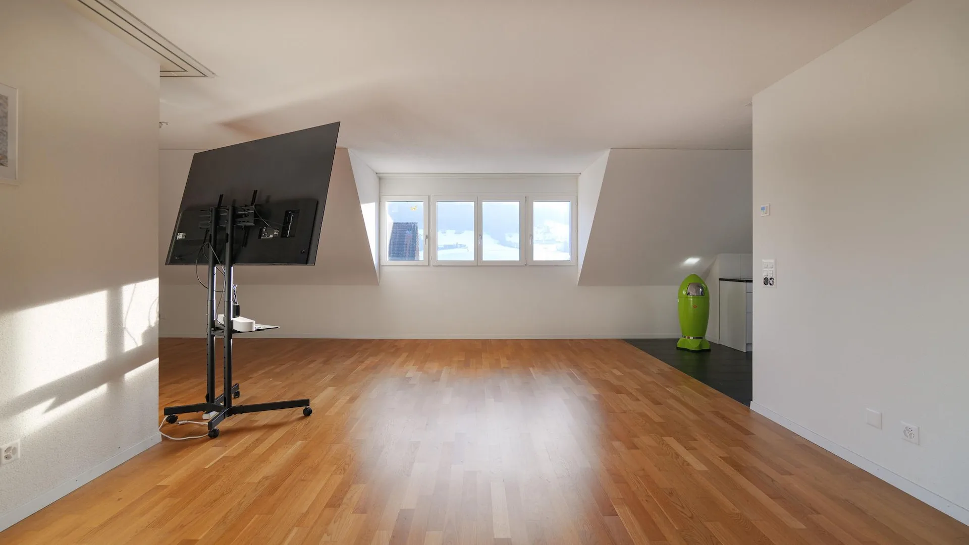 Helle 4.5-Zimmer-Wohnung in Oberweningen
