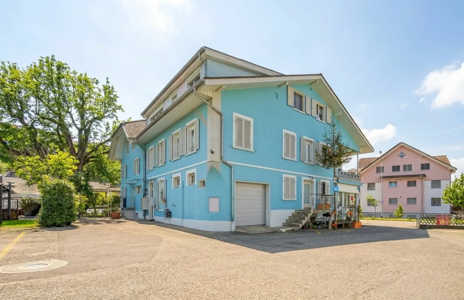 ZU VERKAUFEN IN SCHÖTZ: EINMALIGES MEHRFAMILIENHAUS MIT CHARME