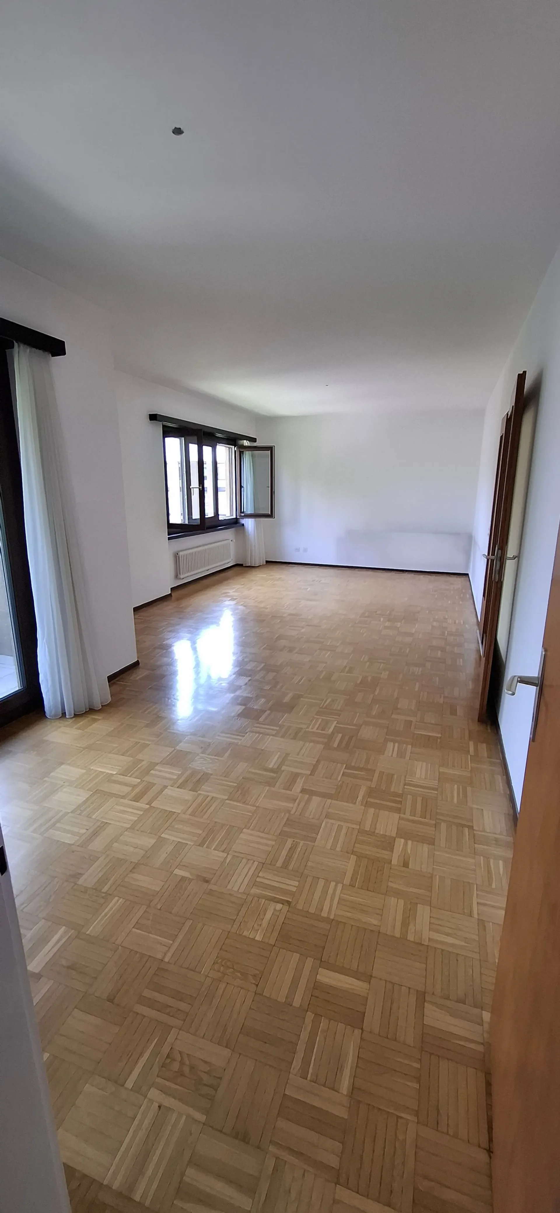 Appartamento di 3.5 locali con balcone ad Agno