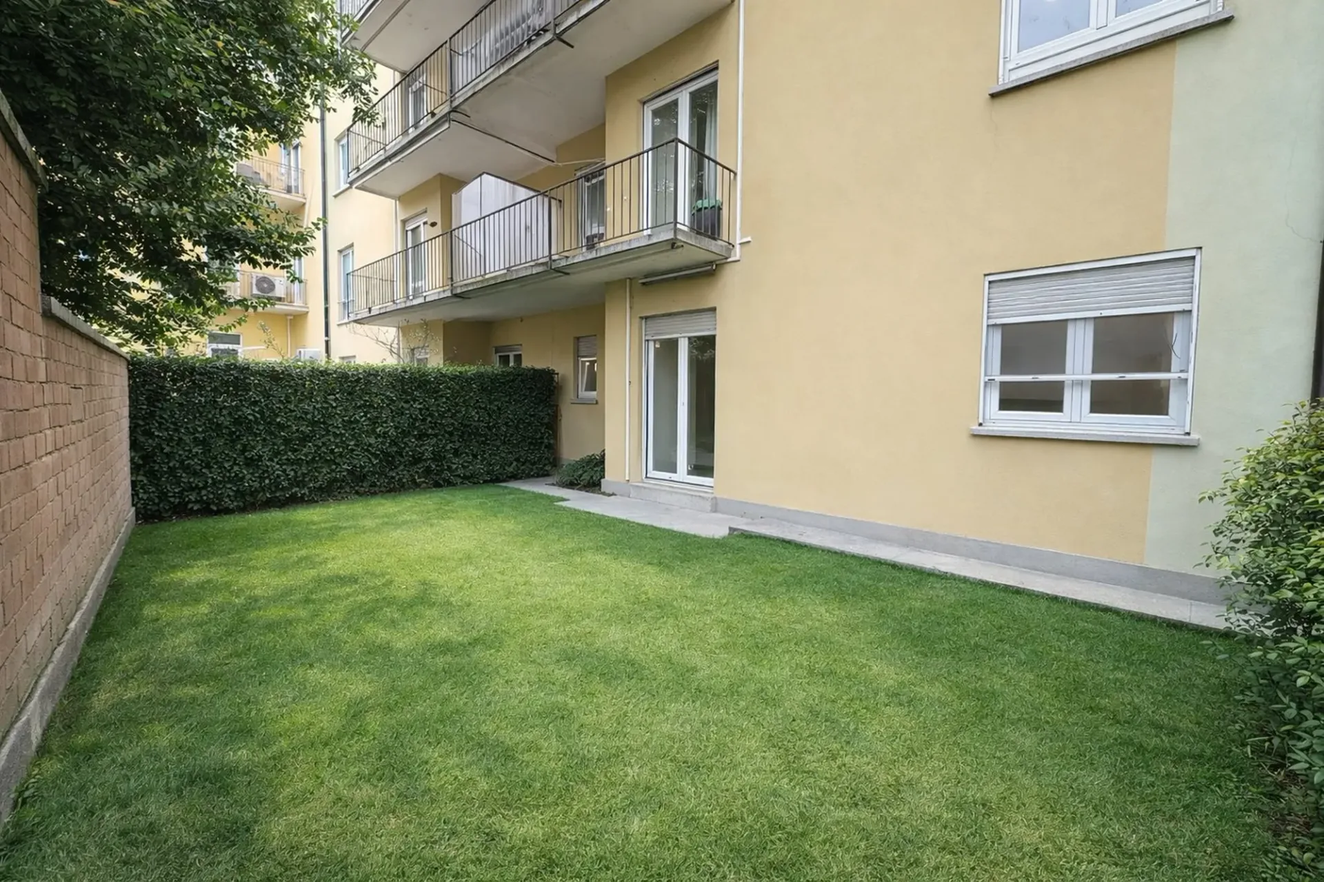 Wohnung mit 4 Zimmern in historischem Gebäude in Vacallo mit GARTEN (auch als Einnahmequelle)