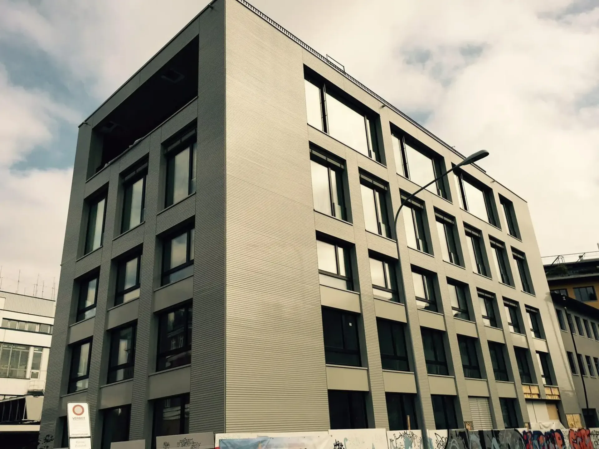 252 m2 moderne, offene Gewerbe-/Bürofläche