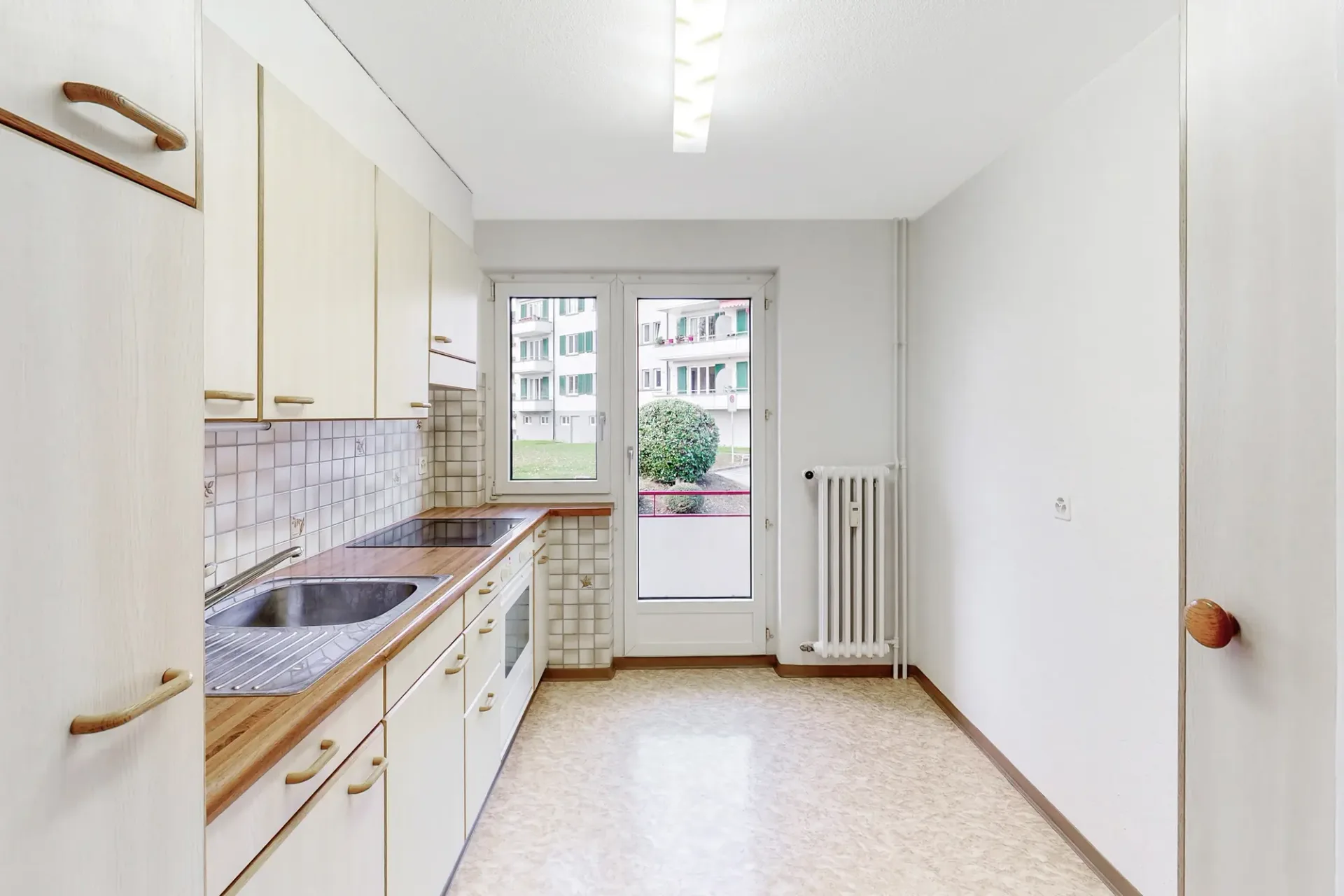 BEFRISTET bis 30.09.2027 - Gemütliche Wohnung im Grünen  ruhig und stadtnah