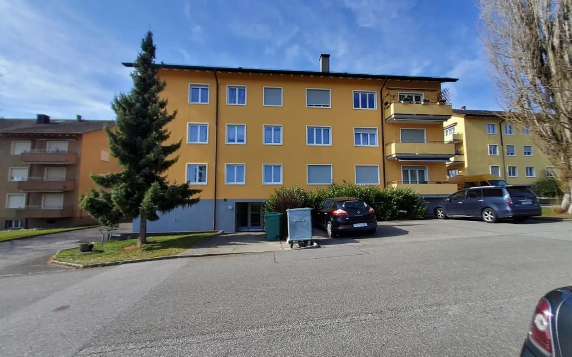 Sanierte Wohnung mit Balkon