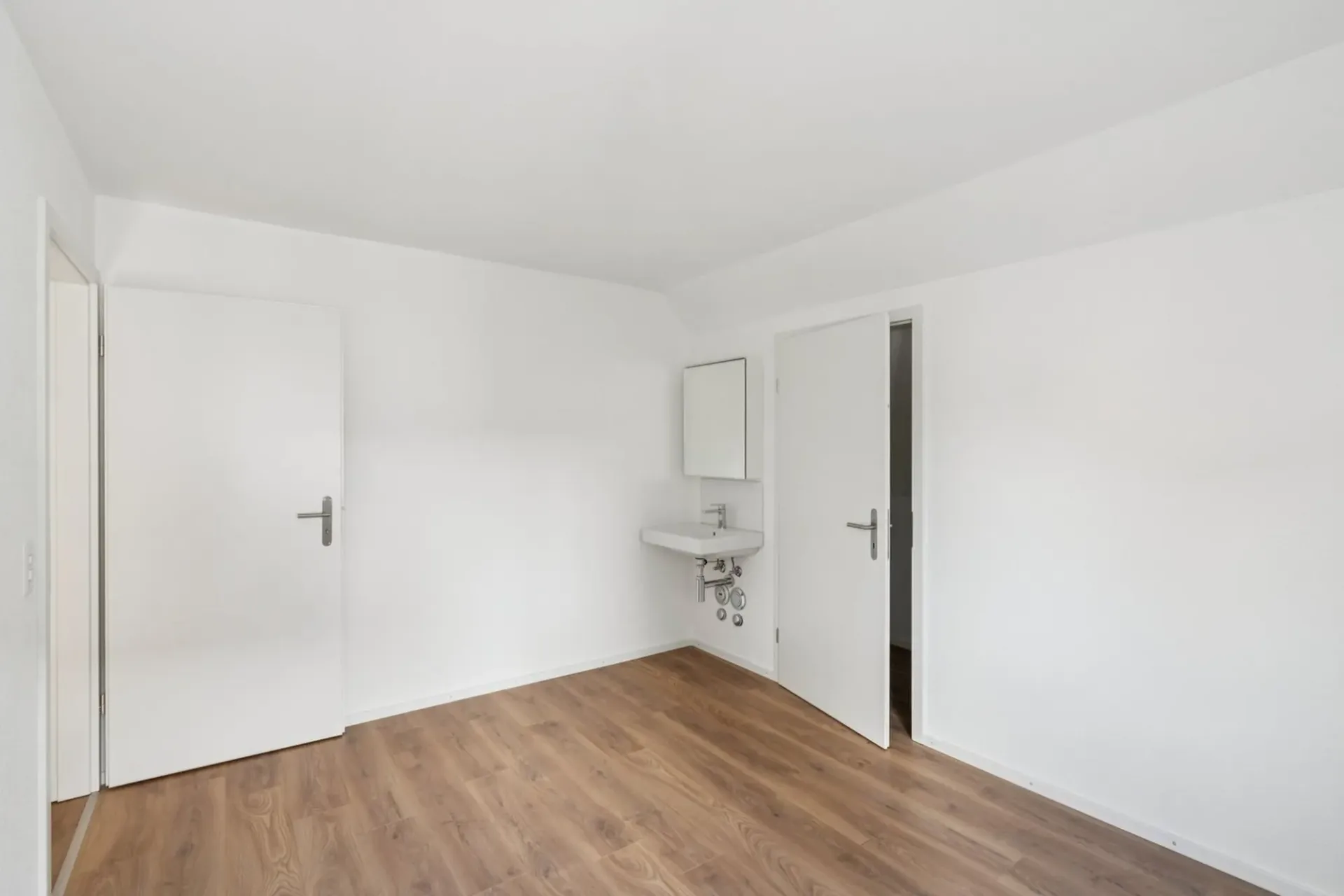 Wohnen auf höchstem Niveau  Traumhafte 4.5-Zimmer-Maisonette nach Totalsanierung