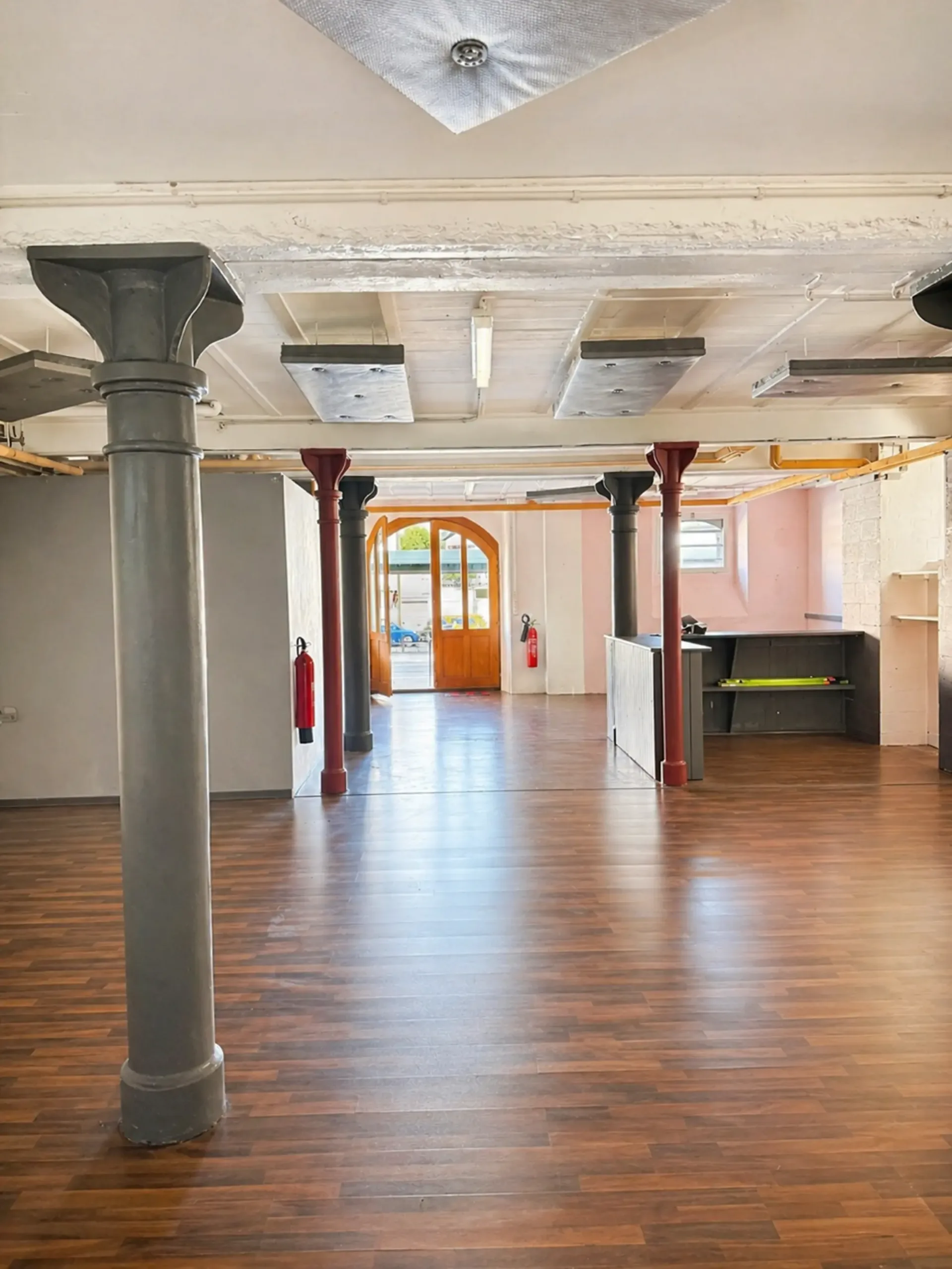 Lokal gewerblich zu vermieten in Couvet