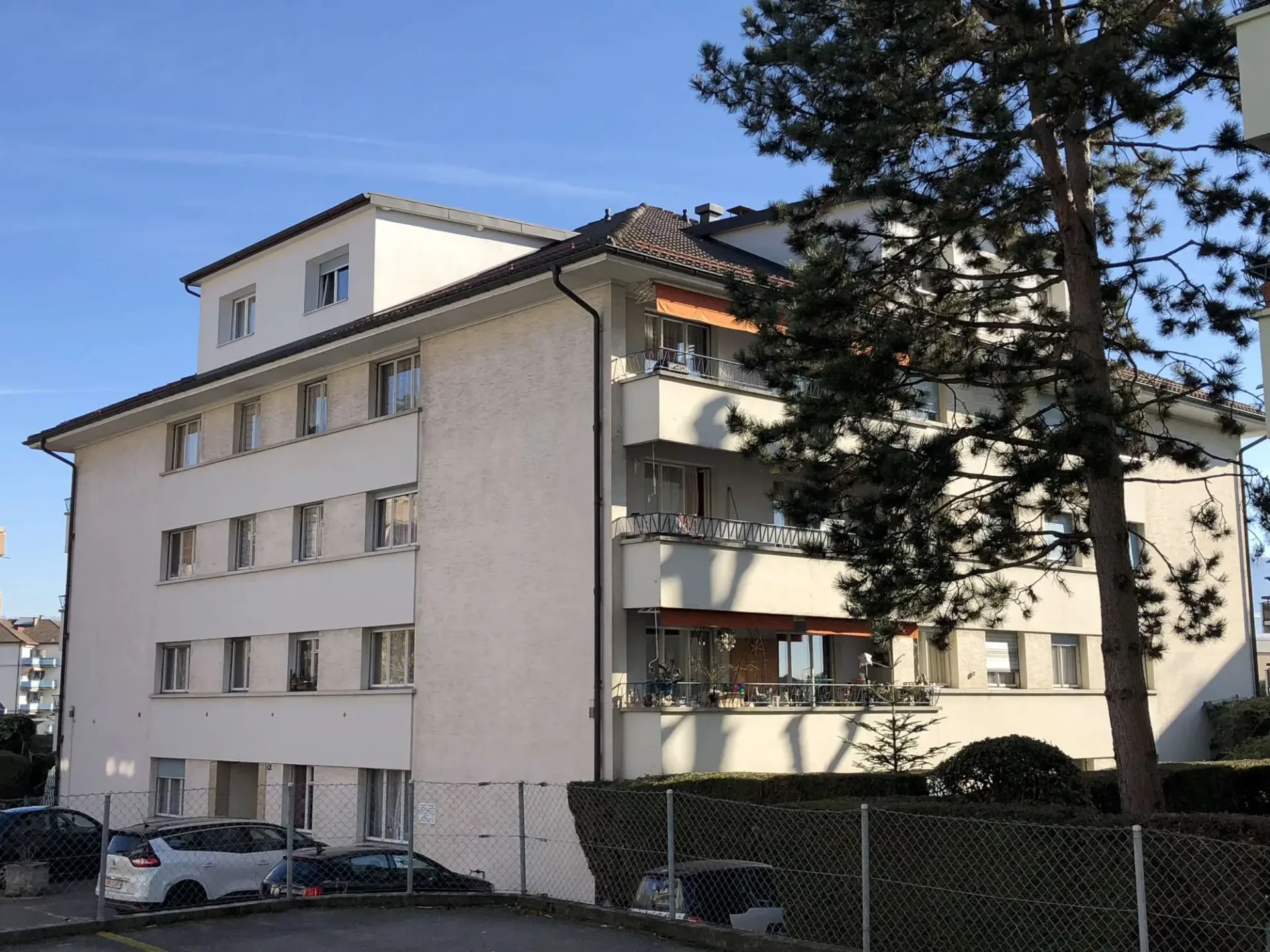 Angenehme und helle Unterkunft in Renovierung, ideal für eine Familie