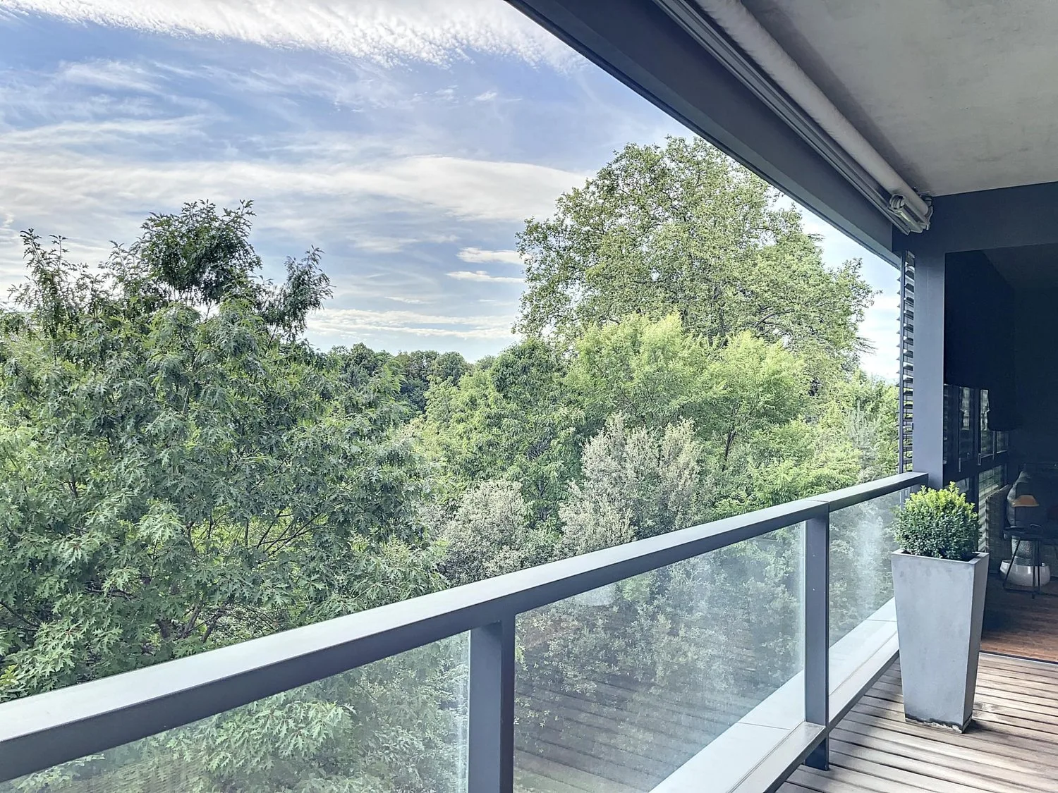 Magnifique appartement à deux pas du centre ville sur Grange-Canal