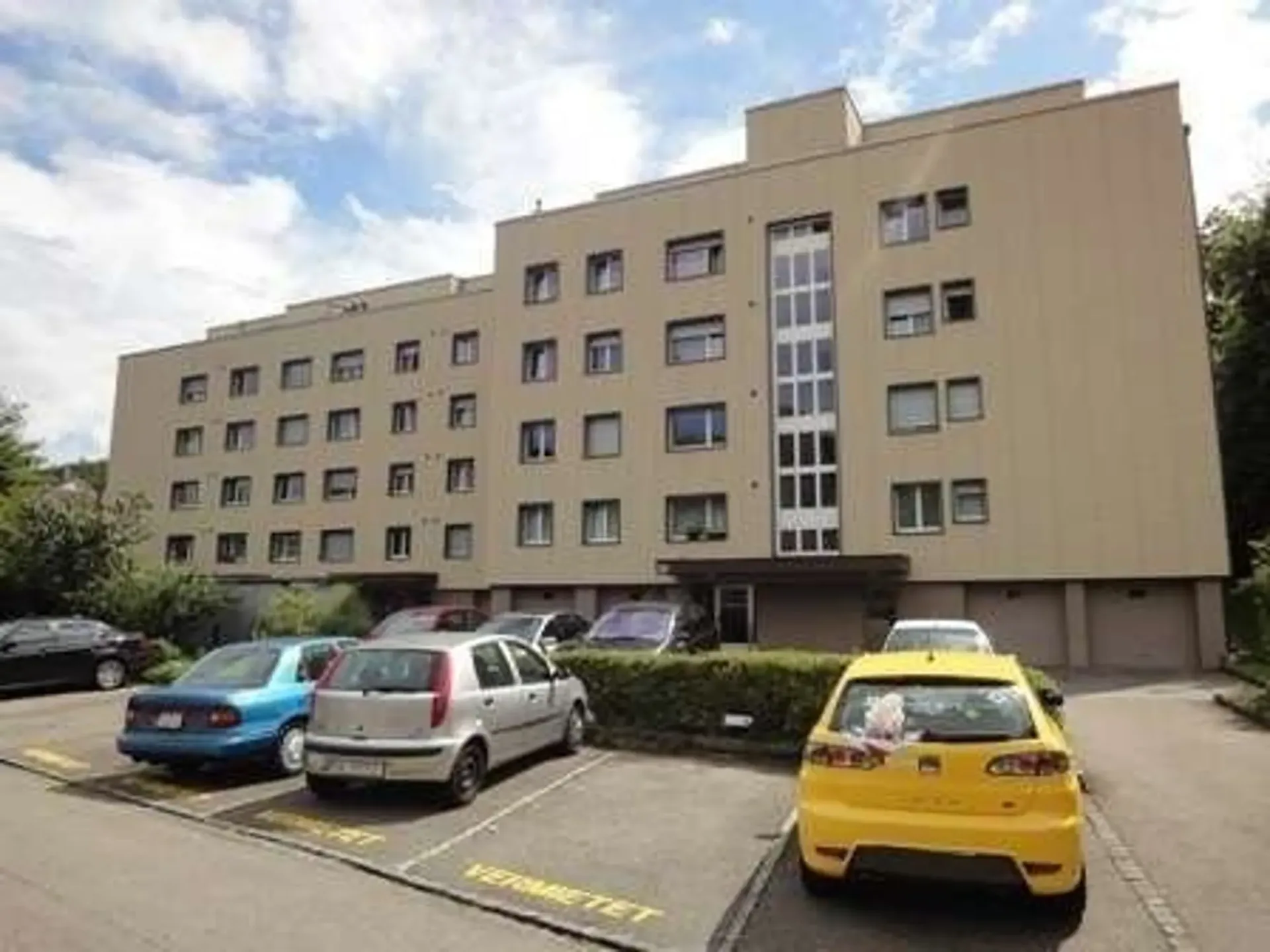 Wohnung mit Balkon direkt am Bahnhof