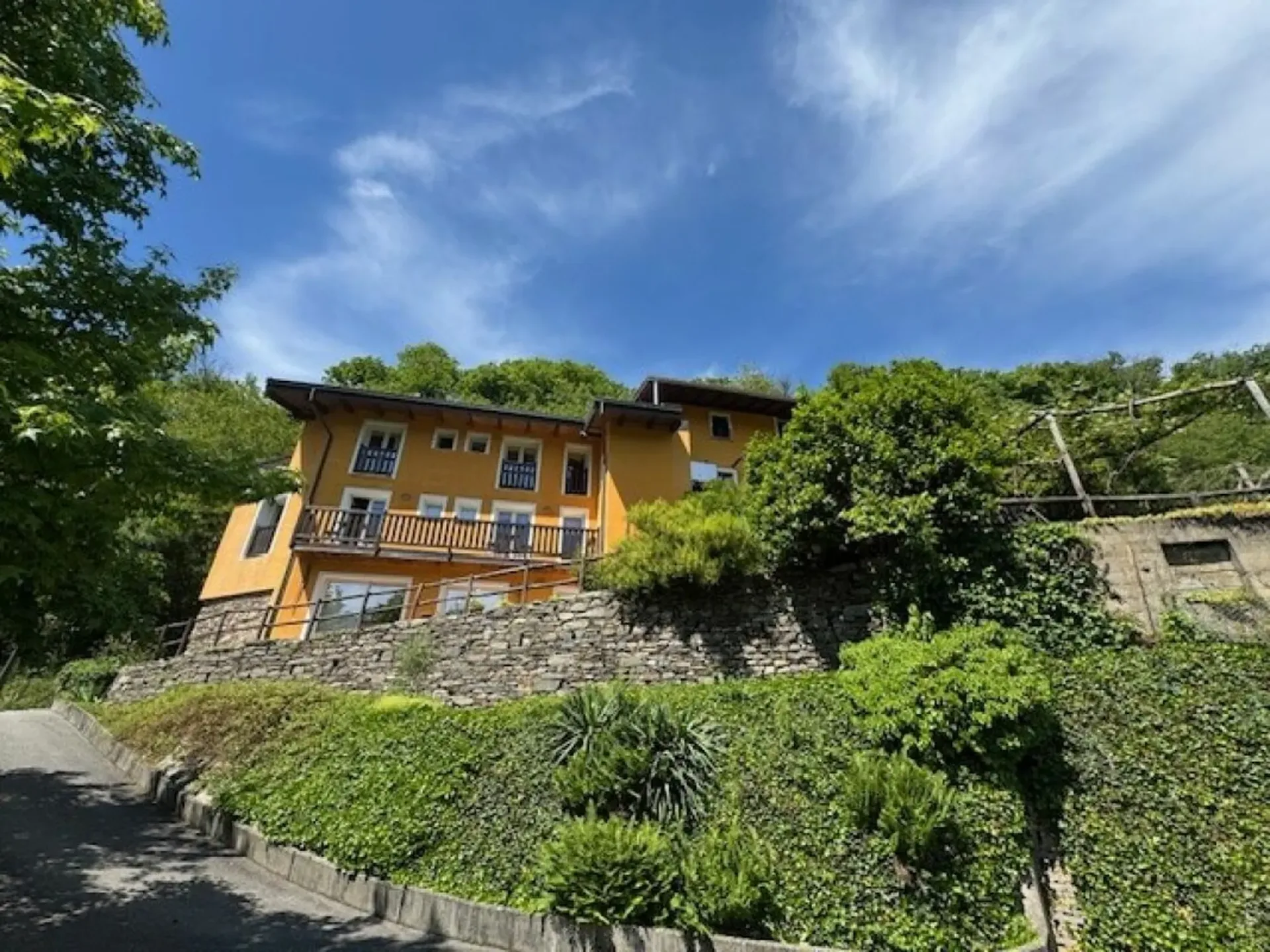 Bed & Breakfast - Immobilie mit Grundstück