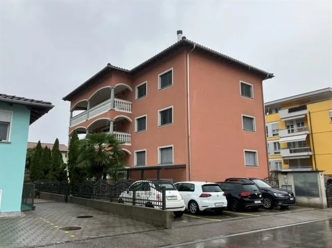 3 1/2 Zimmer-Wohnung im 1. Obergeschoss  / appartamento di 3 1/2 lo...