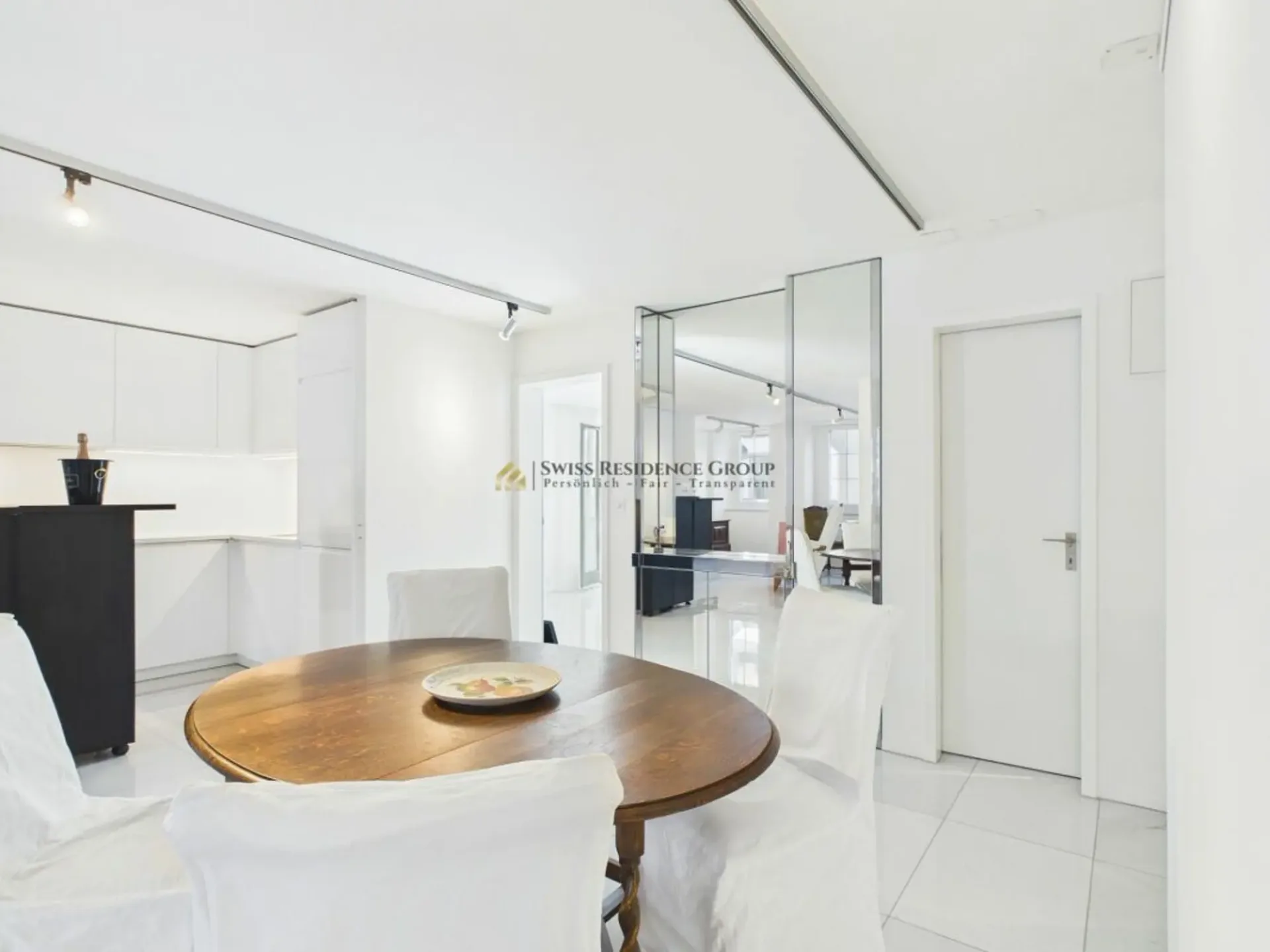 Appartement exclusif de 2,5 pièces avec vue sur le Grossmünster et la Limmat