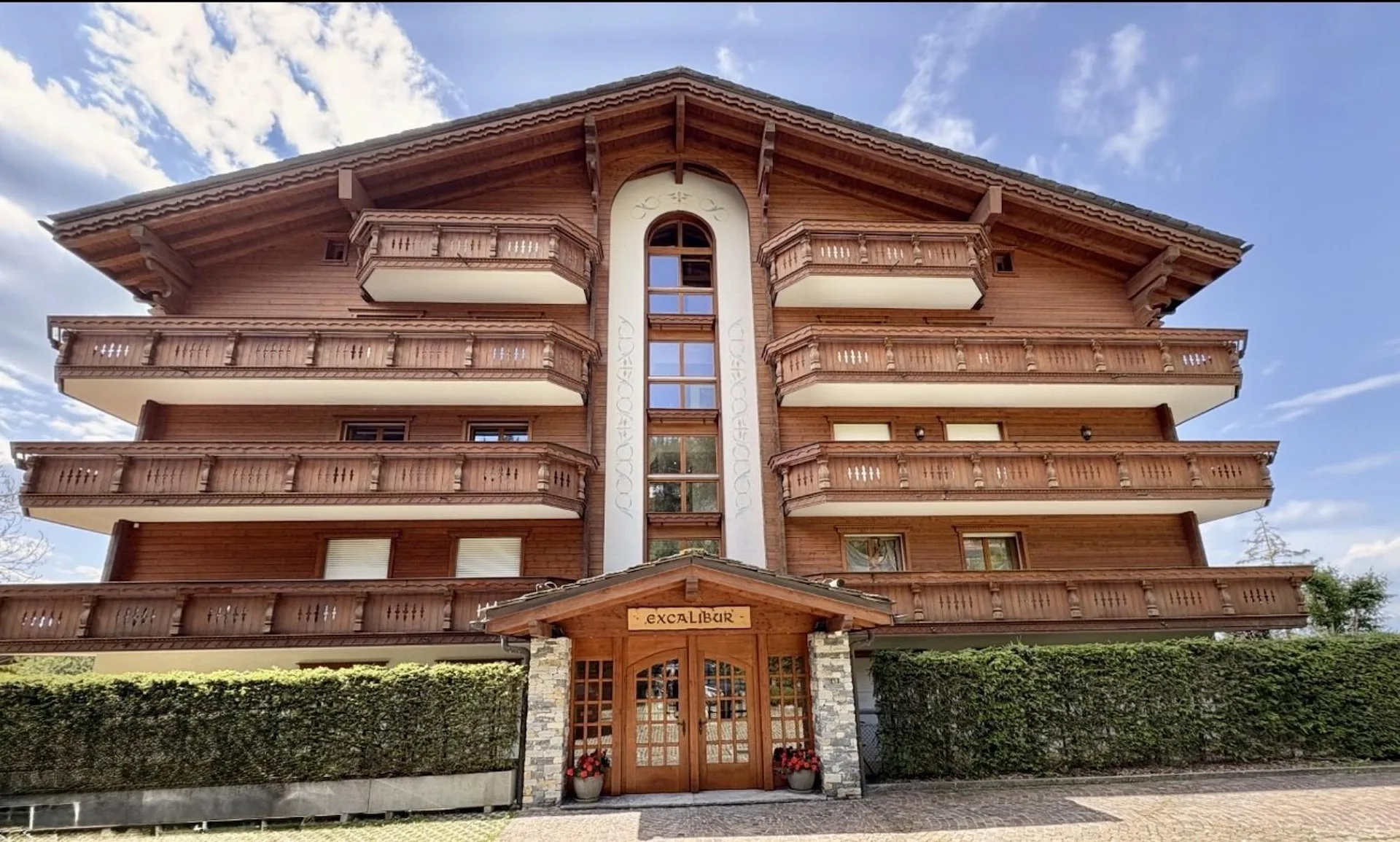 Superb 4.5-room apartment for sale to foreigners in PPE