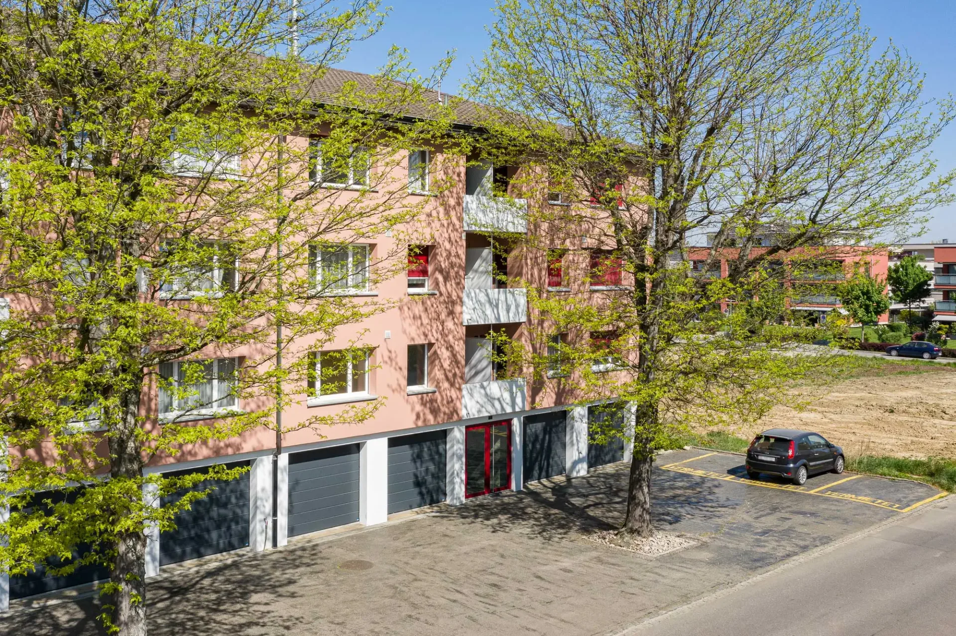 Large 3.5-room apartment approx. 84m2 - Quiet - Near public transport