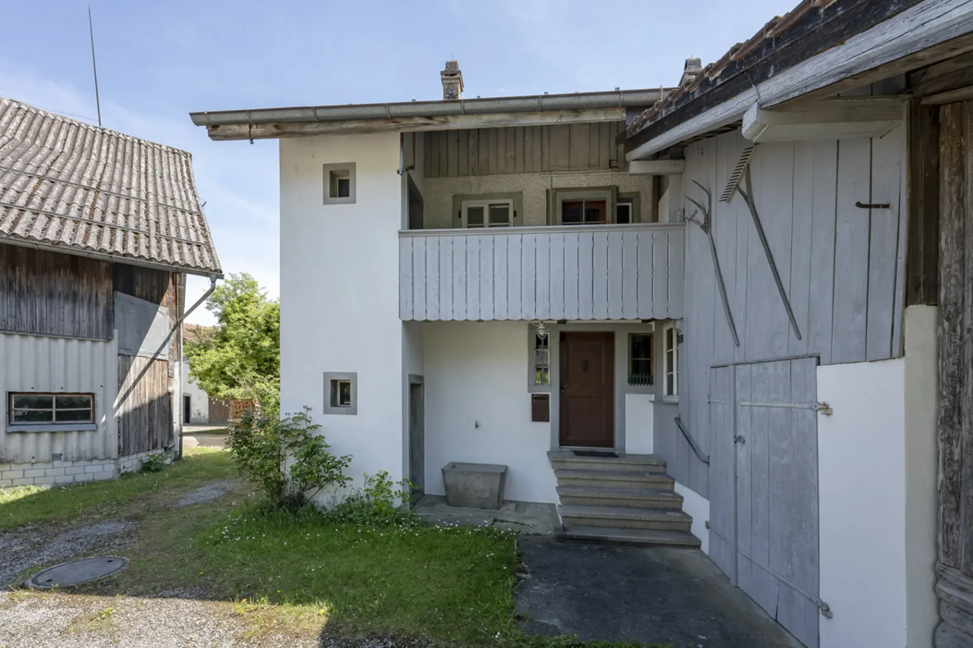 Unique semi-detached house with rural flair