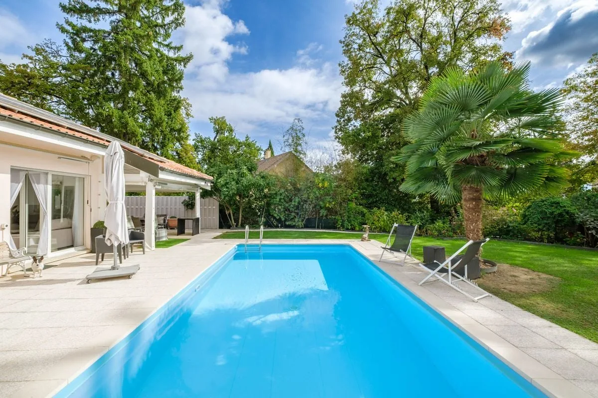 Exklusiv, VILLA EN PIGNON VERNIER
