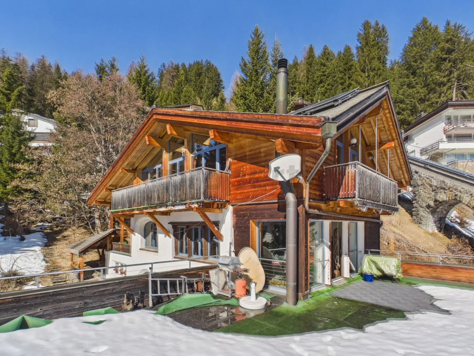 RESERVIERT - Charmante 3.5-Zimmer Altbauwohnung mit traumhafter Aussicht in die Bergwelt rund um Davos