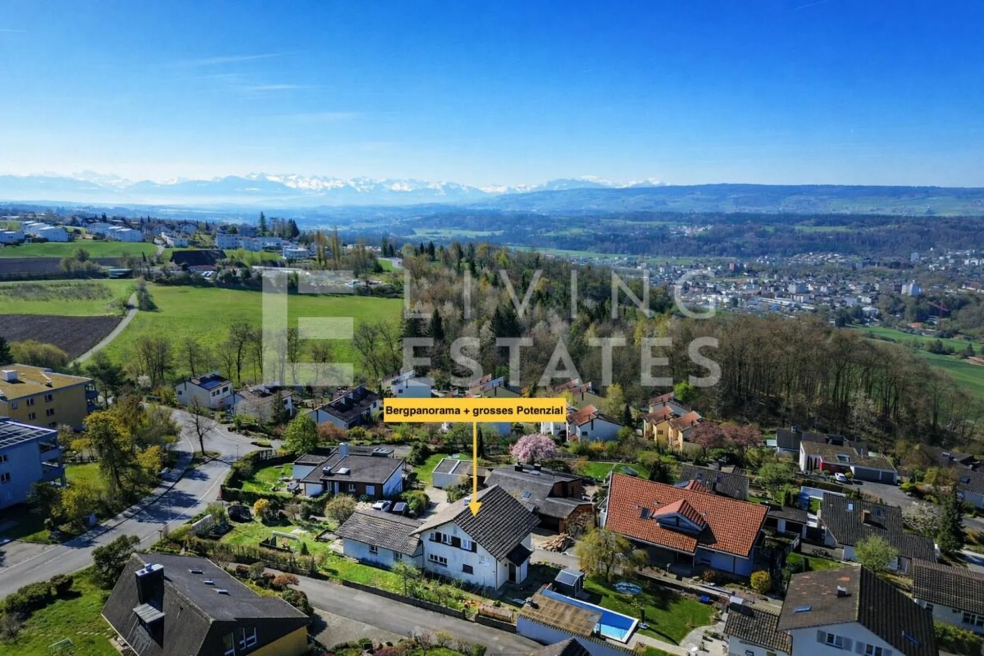 WO BERGPANORAMA AUF POTENZIAL TRIFFT