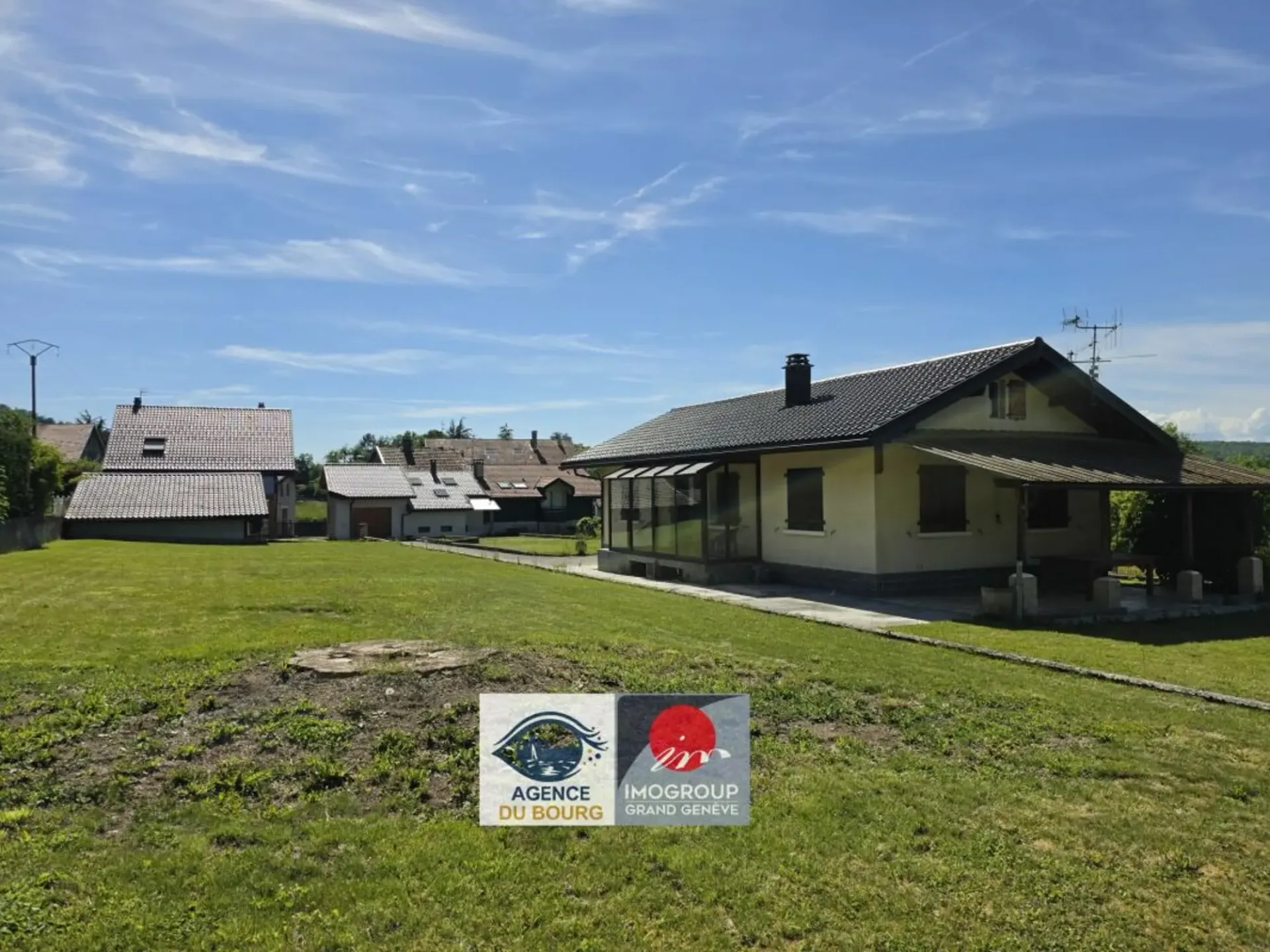 Wohnanlage mit zwei Häusern auf über 2'100 m² Grundstück
