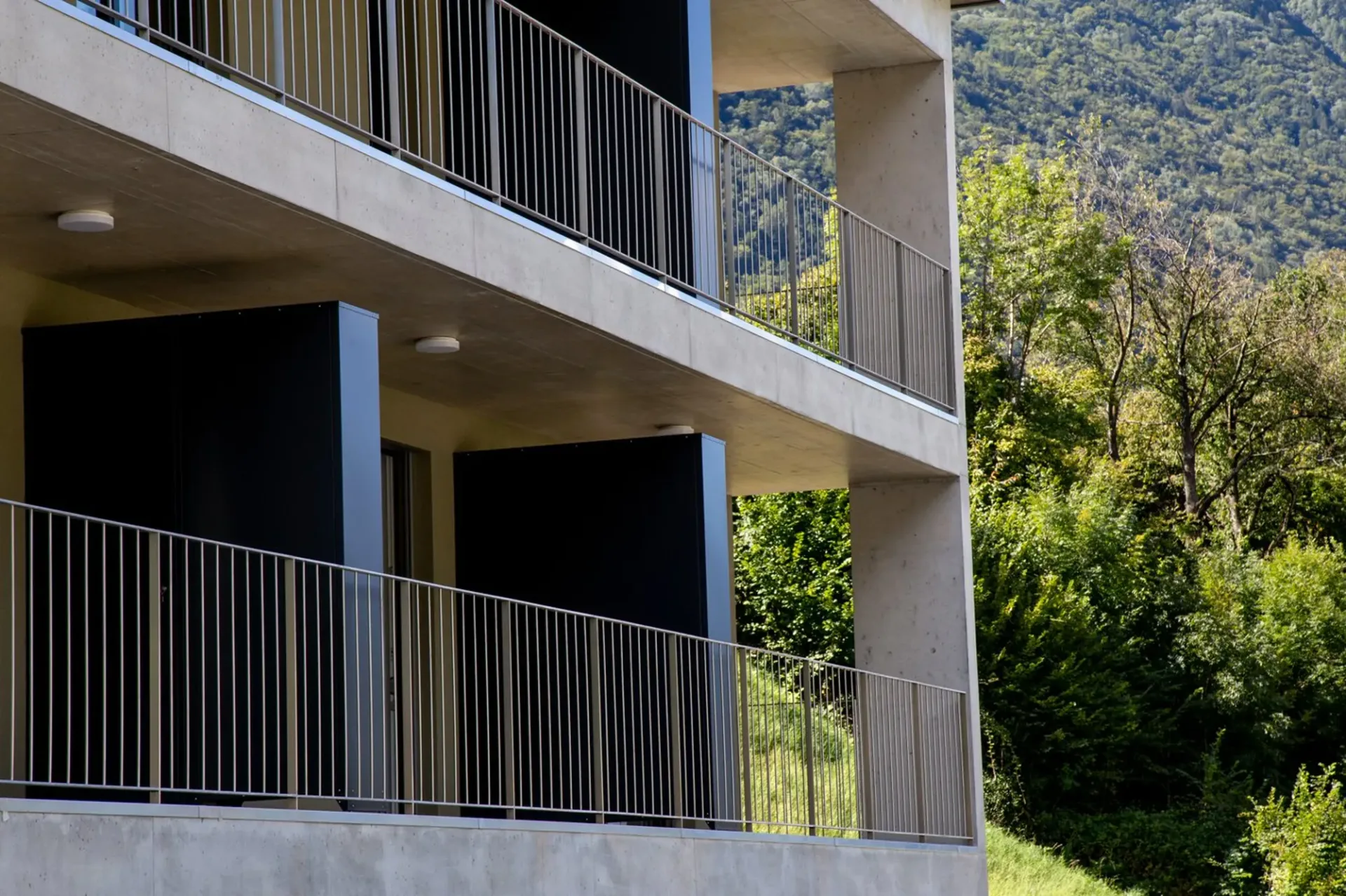 Sichere Investition - Einnahmeobjekt in Roveredo GR