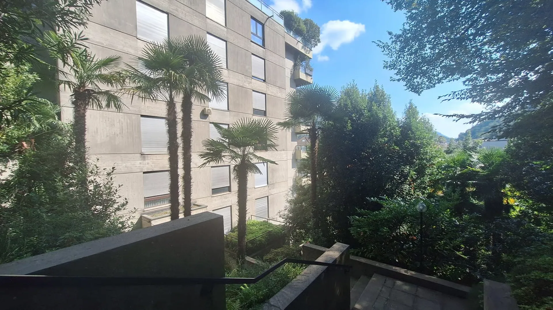 Lugano Zentrum, Helles Apartment mit großer Terrasse, Keller, Parkplatz