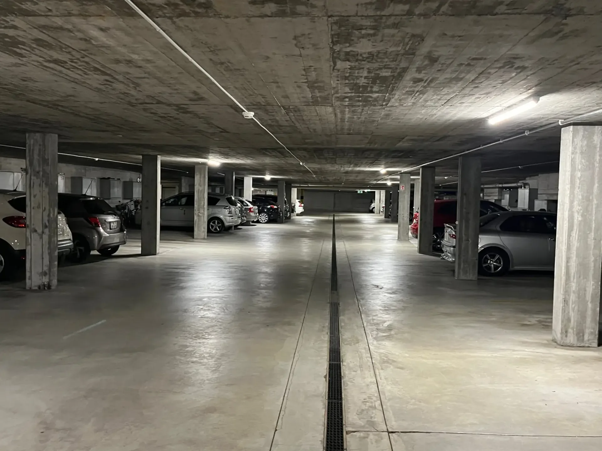 Motorradplätze zu vermieten an der Mattenstrasse in Thun.