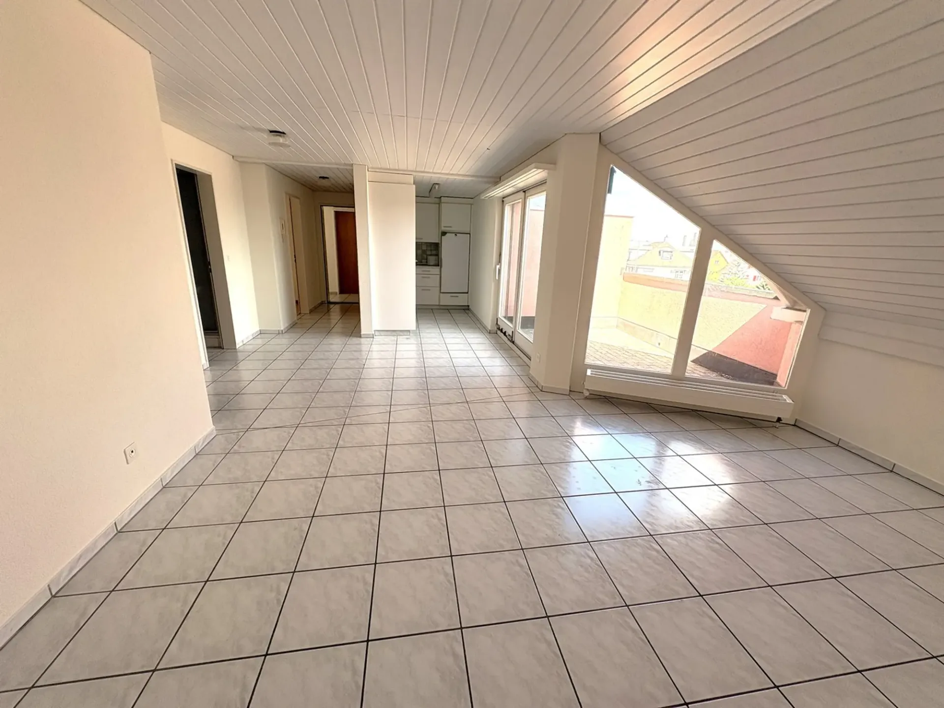 Attraktive 3.5-Zimmer-Attikawohnung mit grosser Terrasse in Oensingen