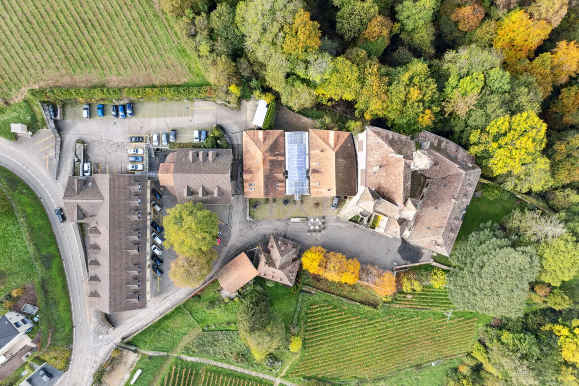 Modulierter Raum von 200 m² im Schloss Vaumarcus
