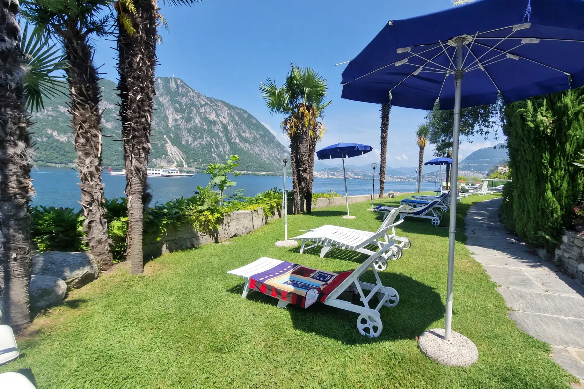 Bel appartement 2,5 pièces avec terrasse vue sur le lac dans une résidence de vacances