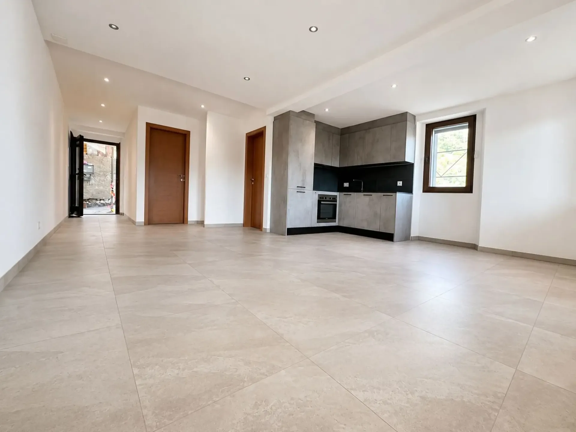 Neue 2.5-Zimmer-Wohnung mit Balkon und schöner Aussicht in Pont-de-la-Morge