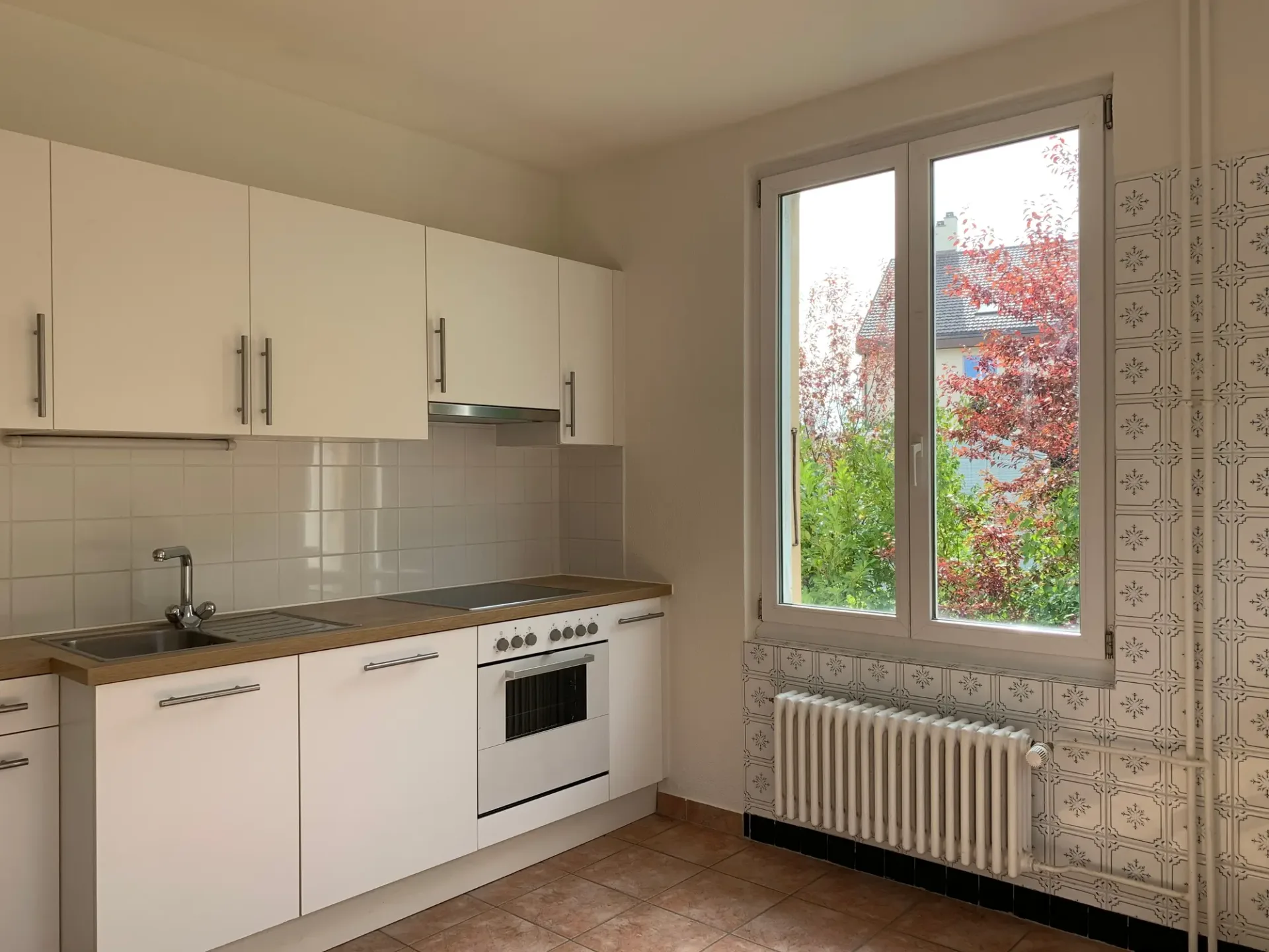 Einzelvilla mit 4 Zimmern und Garten