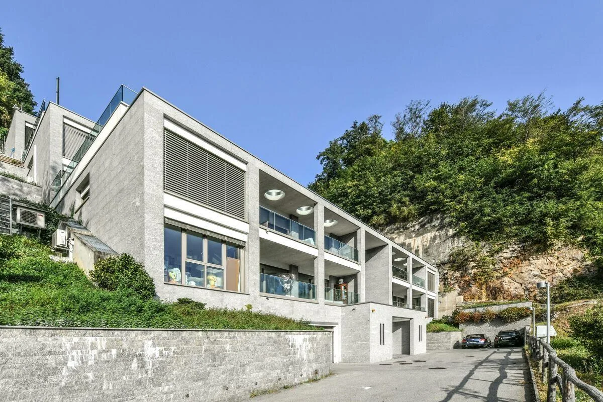Moderne appartement de 3.5 pièces avec belle vue sur le lac