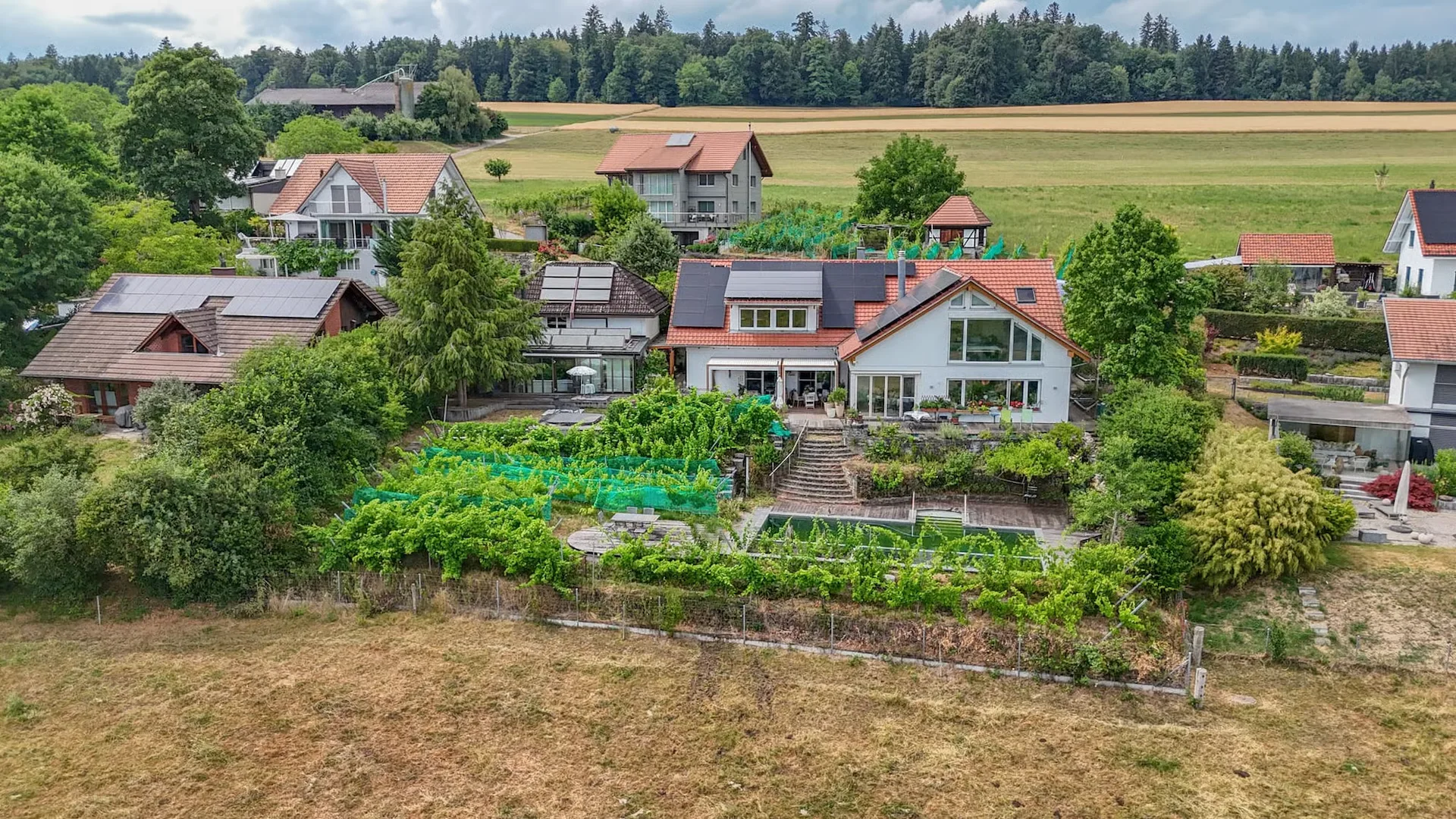 Wohnen und Vermieten - Exklusives Anwesen mit Weitsicht