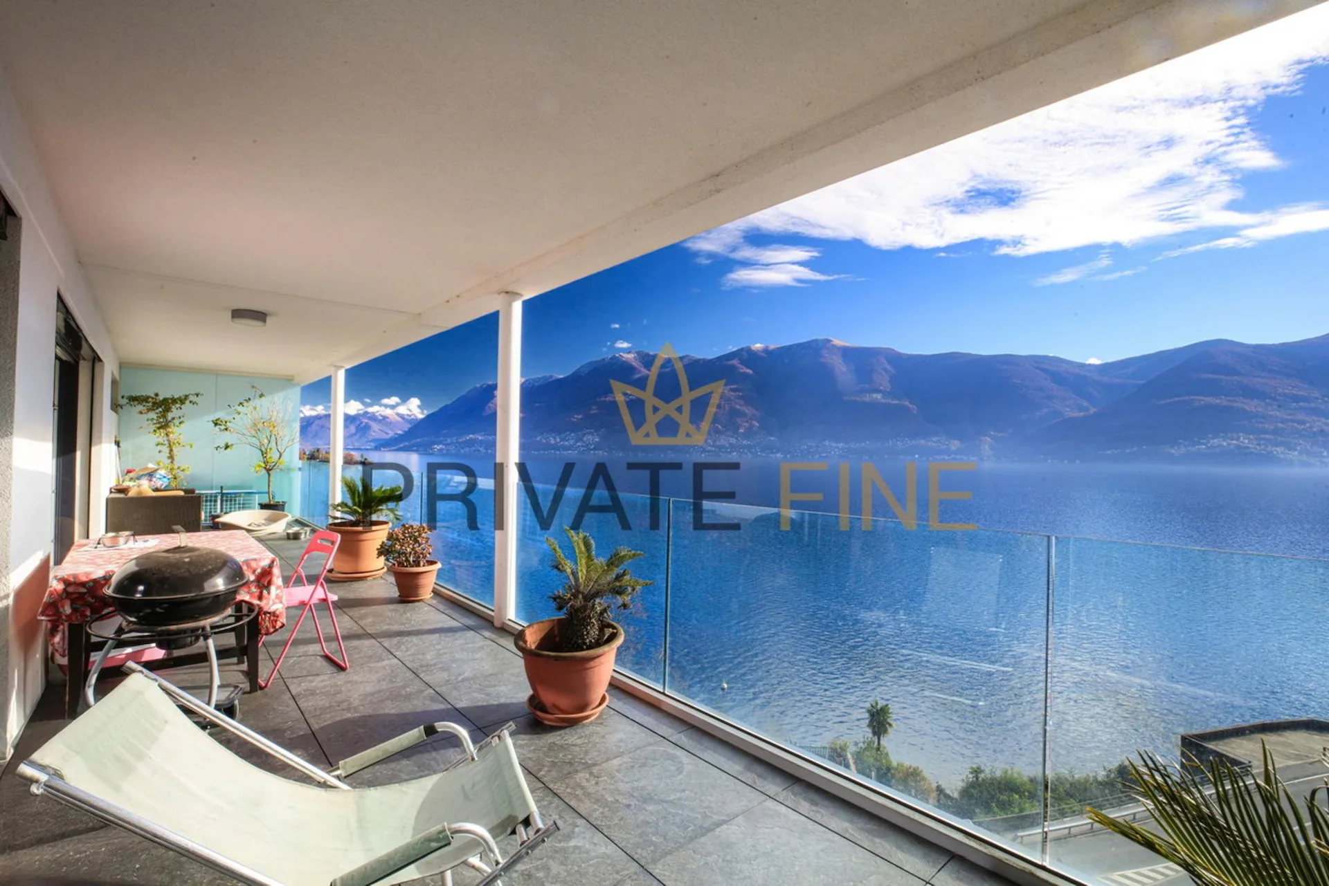 4.5 Zi.-Attikawohnung mit Seesicht und Dachterrasse (63)