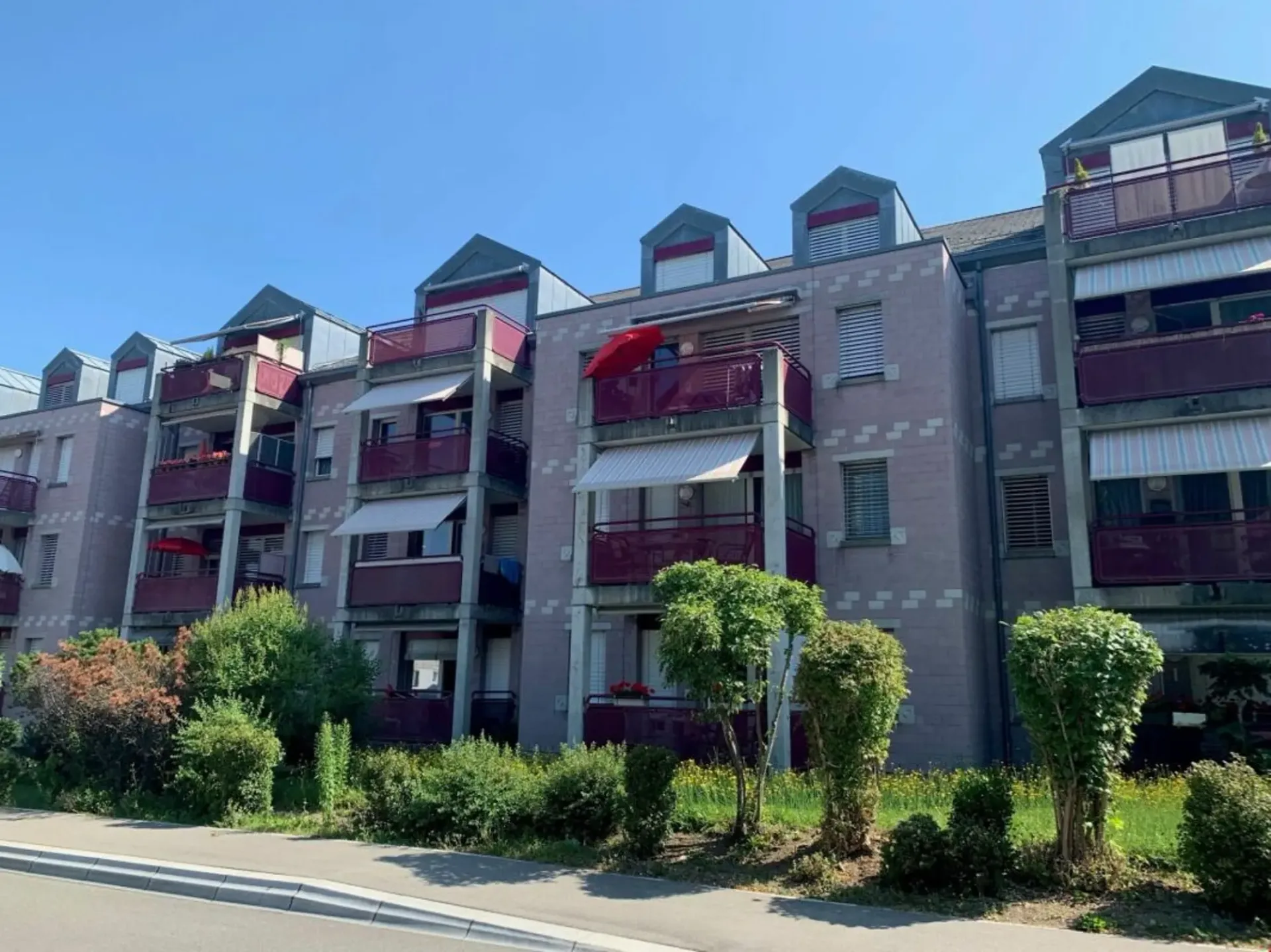 Teilsanierte 2½-Zimmerwohnung für Personen ab 60 Jahren