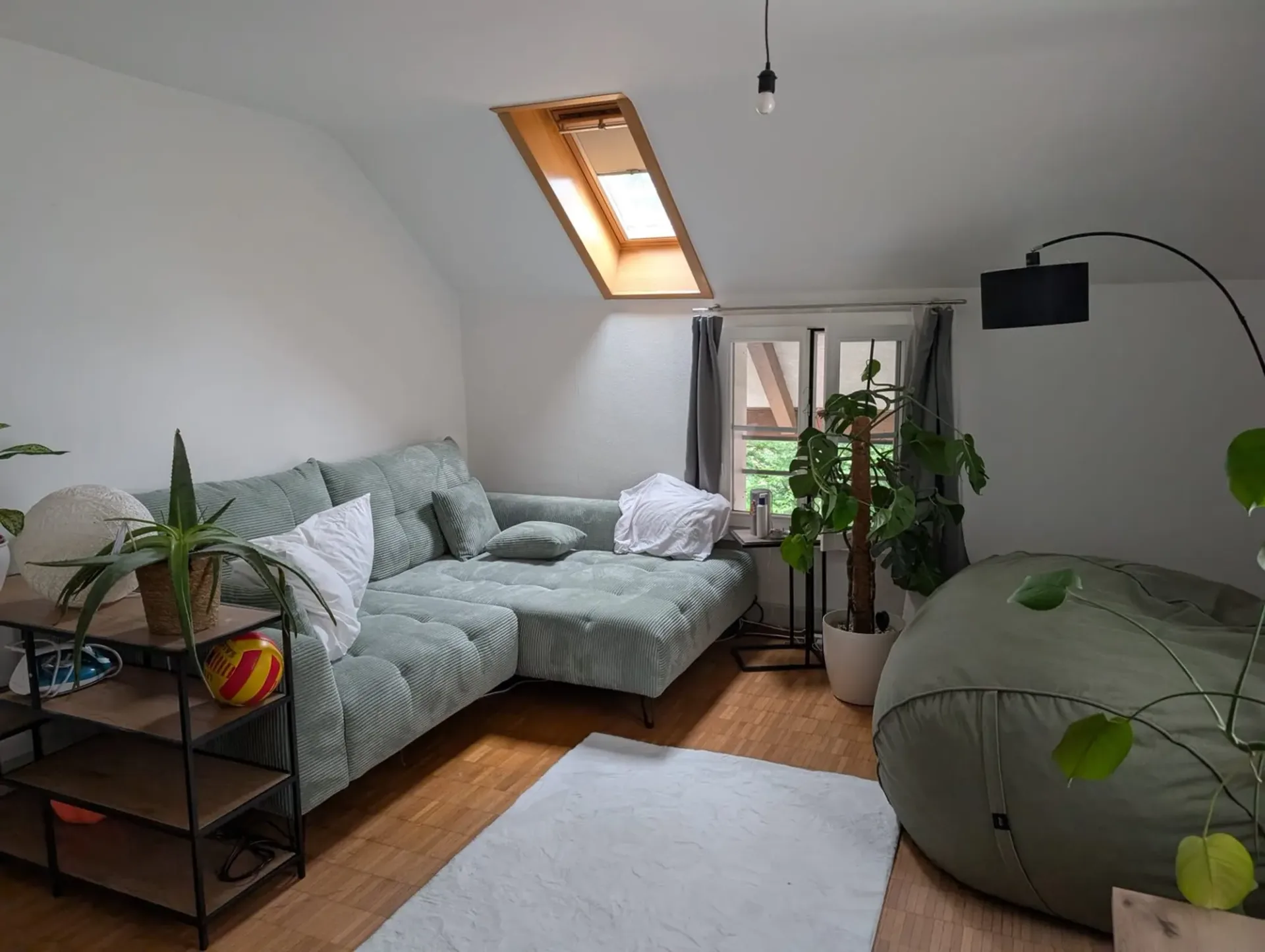 Appartement en duplex temporaire de 3 pièces à proximité de Lorrainebad (jusqu'au 15.12.2026)