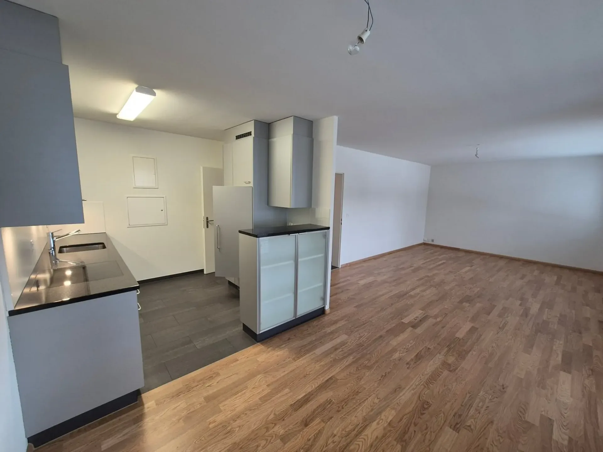 Moderne 4.5-Zimmer-Wohnung mit Balkon+Lift in Pratteln