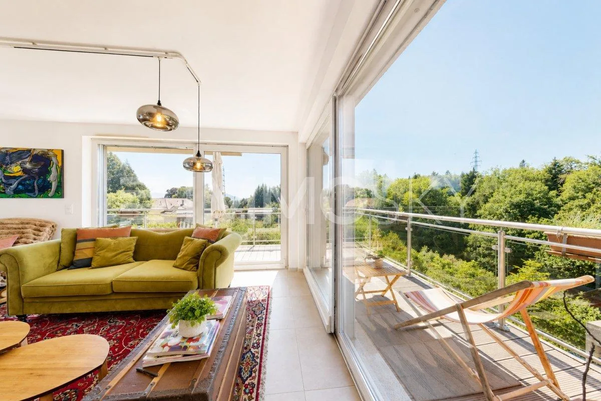 Lausanne: Prächtiges 4.5-Zimmer-Wohnung mit großem Balkon und Waldblick