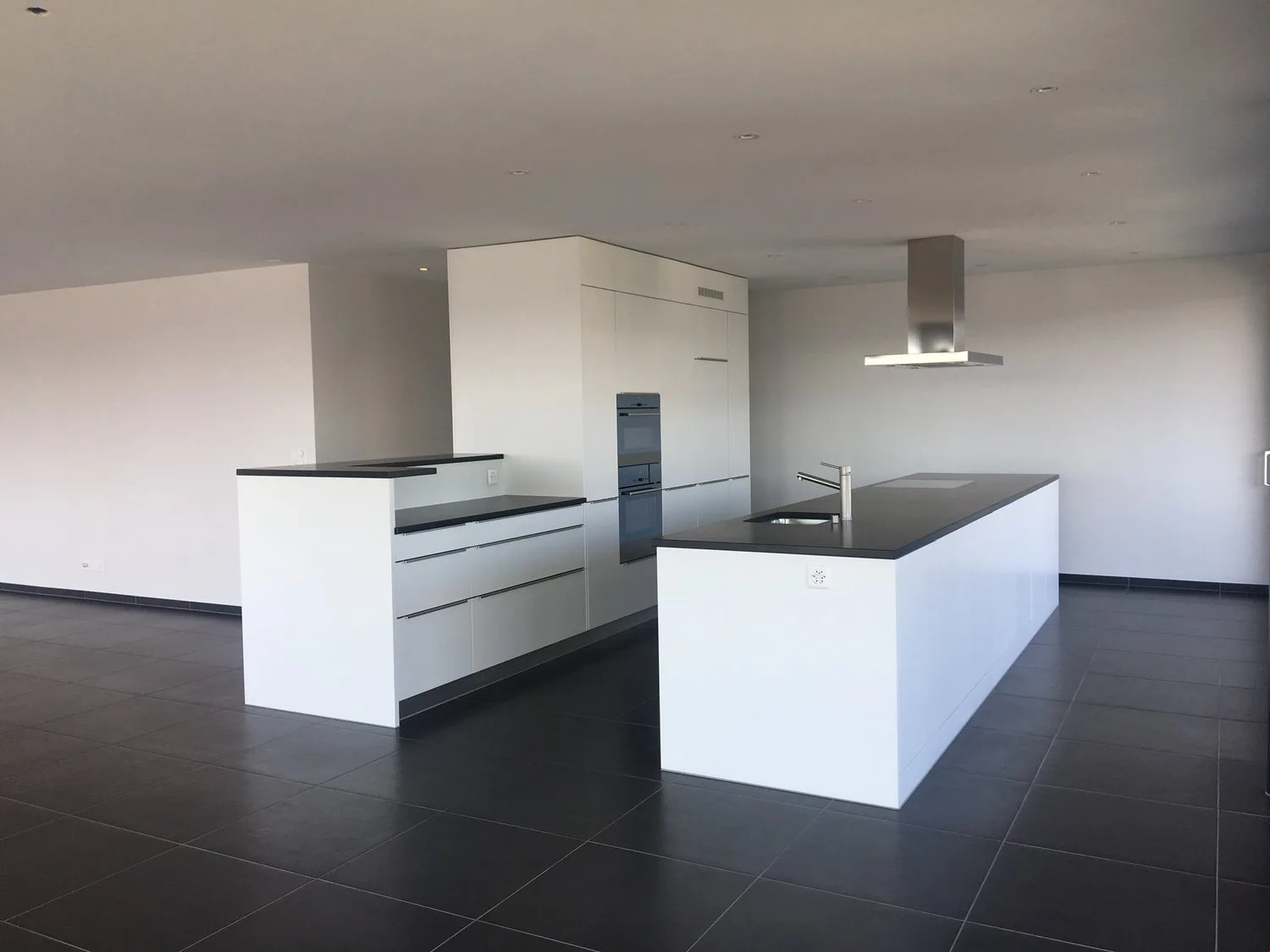 Exklusive Wohnung mit grosser Terrasse an zentraler Lage