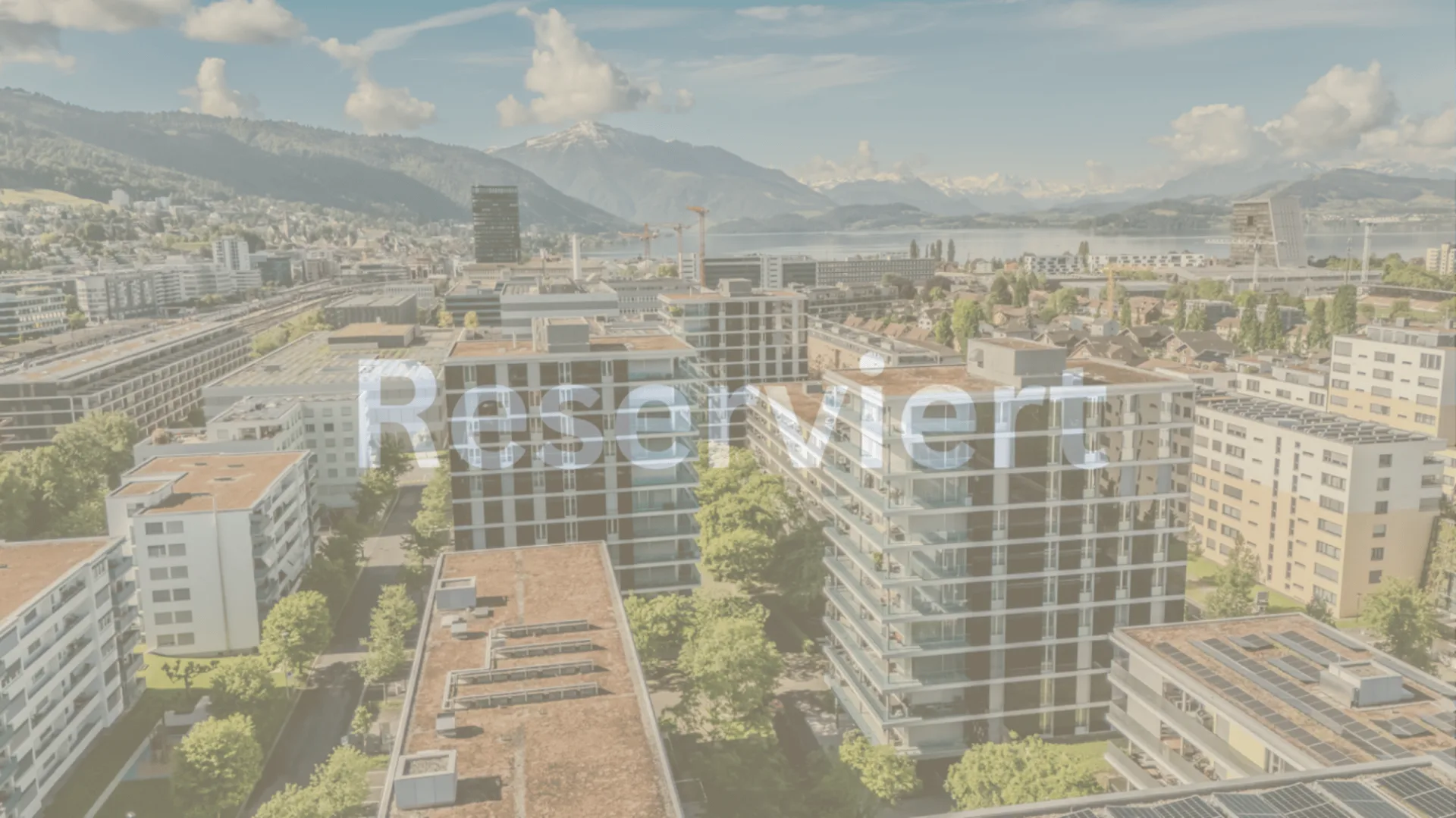 Riservato: Appartamento spazioso 5.5 locali con ampio balcone nel Feldpark Zug