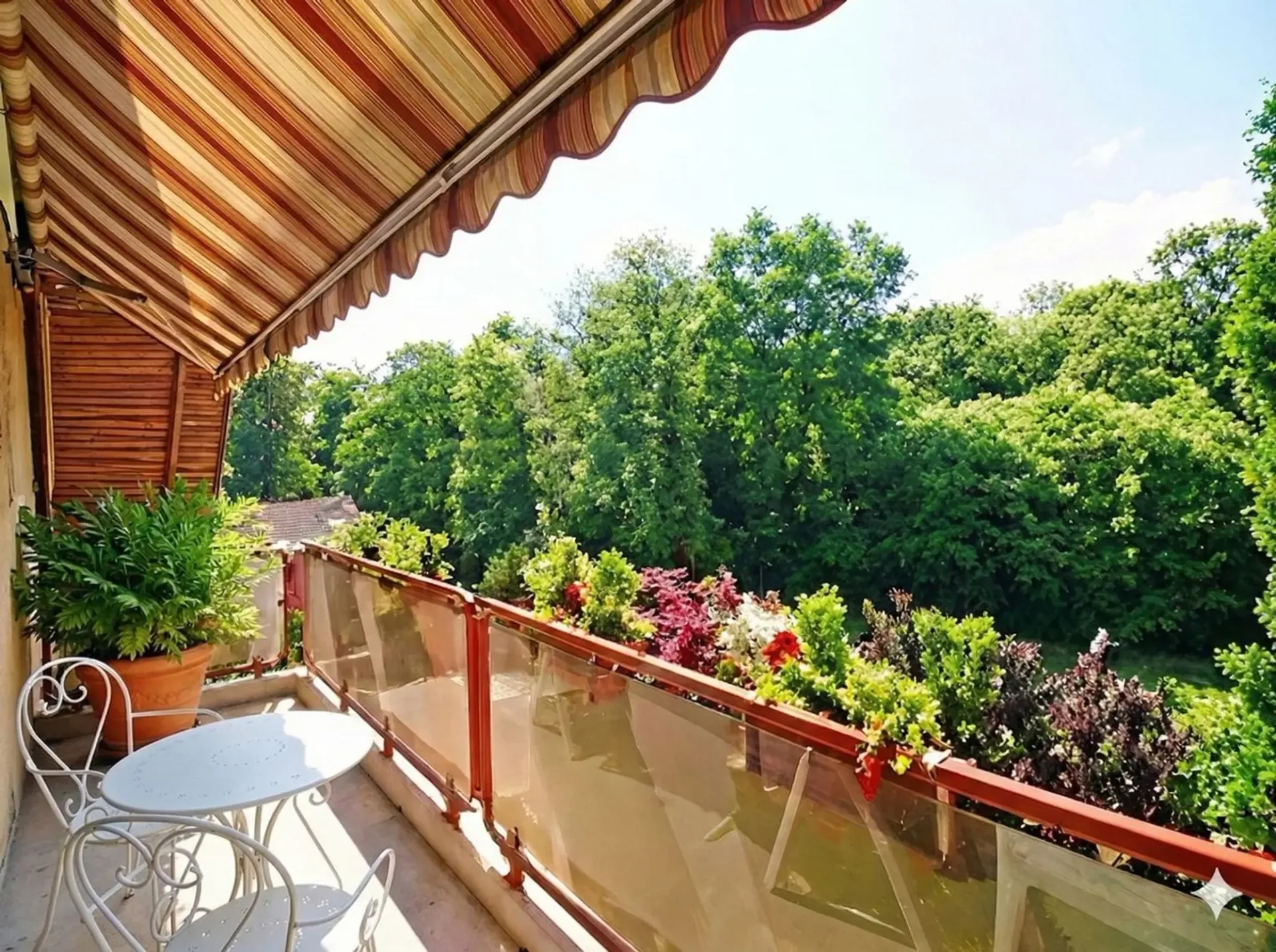 Prestigöses Duplex 5.5 Zimmer "Pieds dans l'eau" mit Kletterraum