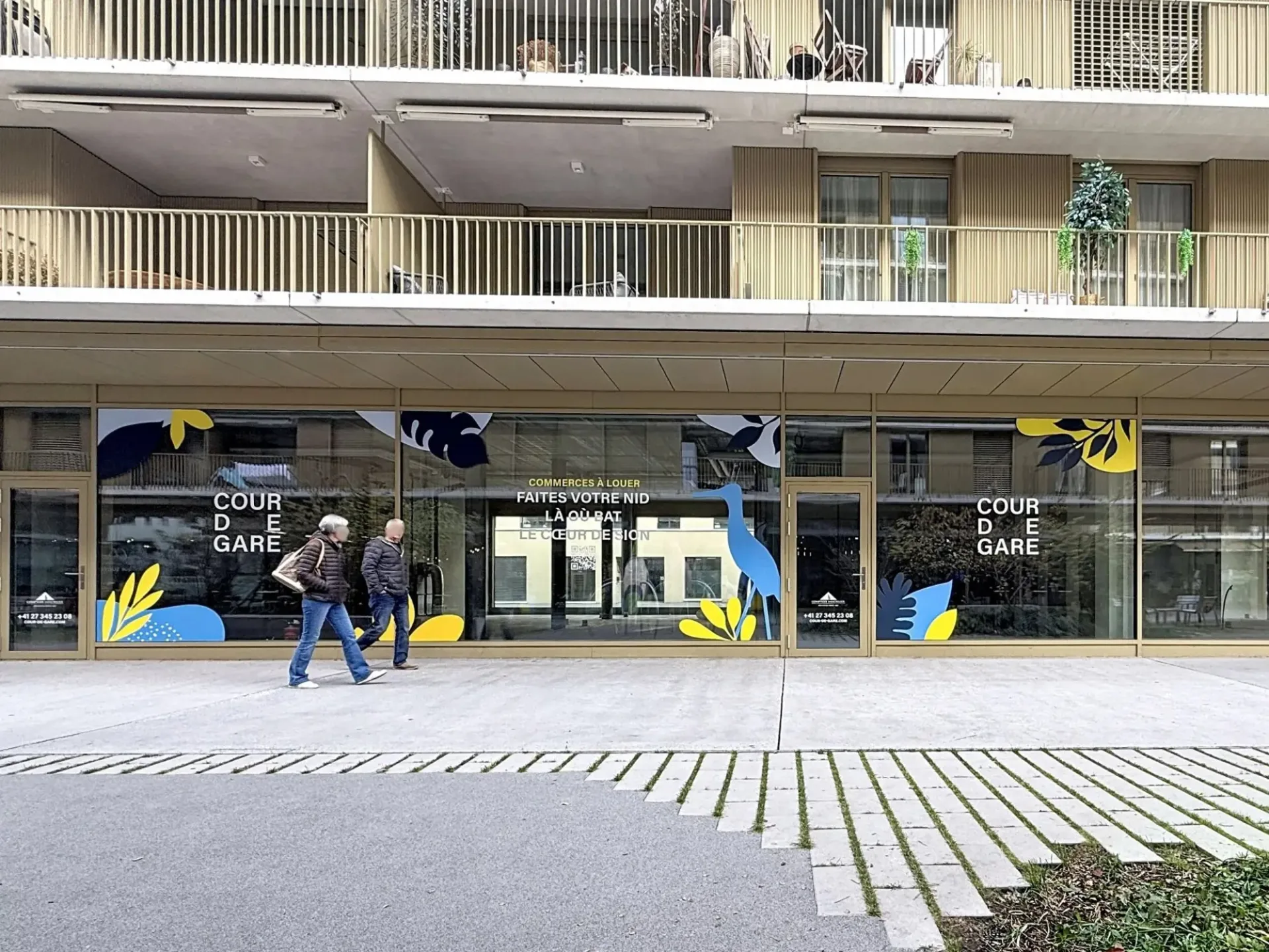 Zu vermieten ? Gewerbeflächen mit Auslagen ? Cour de Gare (Sion)