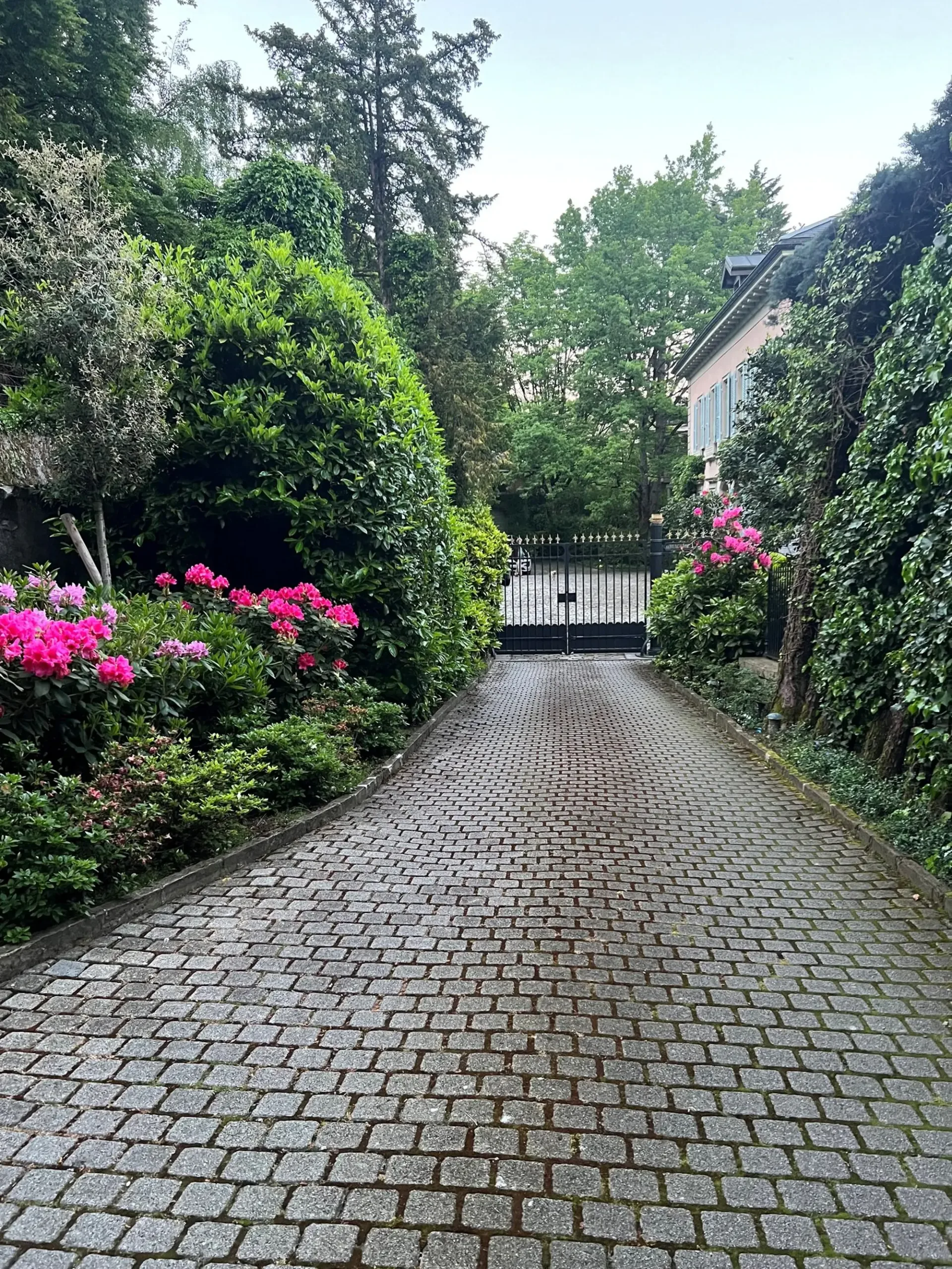 Adresse von Ausnahme im Herzen des Mont-Repos-Viertels in Lausanne