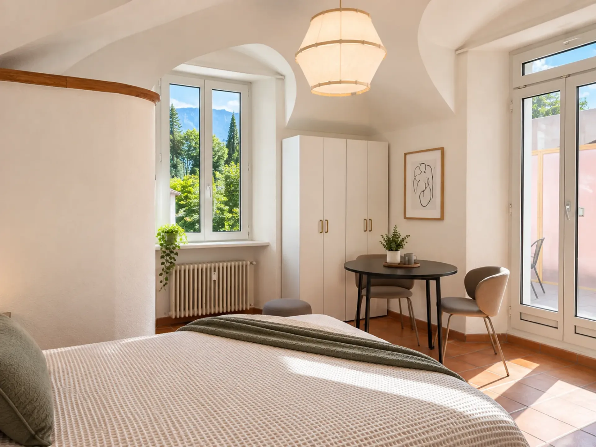 Studio apartment with small terrace - Ascona center