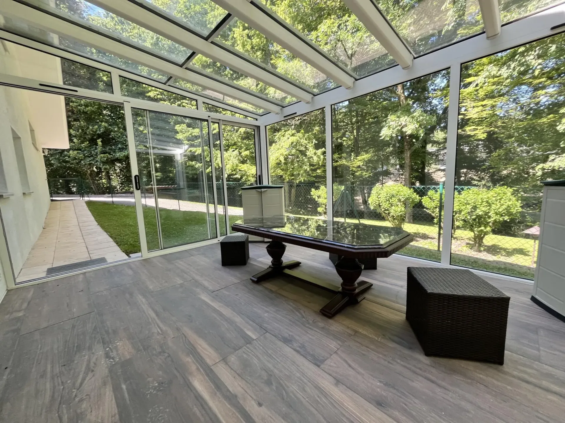 Pregny-Chambésy - 3 pièces meublé de 55 m² avec véranda et jardin - Calme absolu
