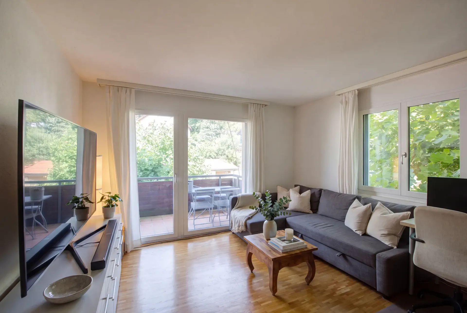 KOMPAKT WOHNEN  IN SCHÖNER UMGEBUNG - 1.5 ZIMMER  WOHNUNG IN ZWILLIKON
