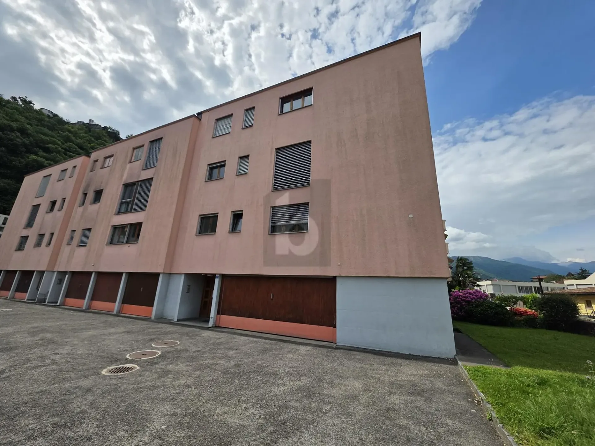 Ganzes Haus mit viel Potenzial